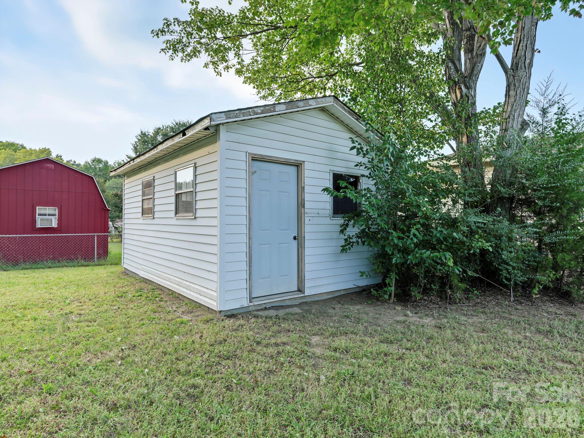 512 Villa Street Property Photo 34