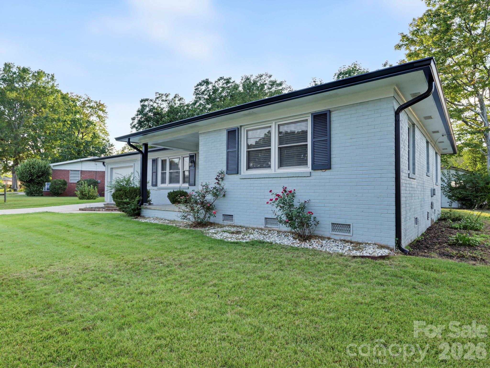 512 Villa Street Property Photo 36