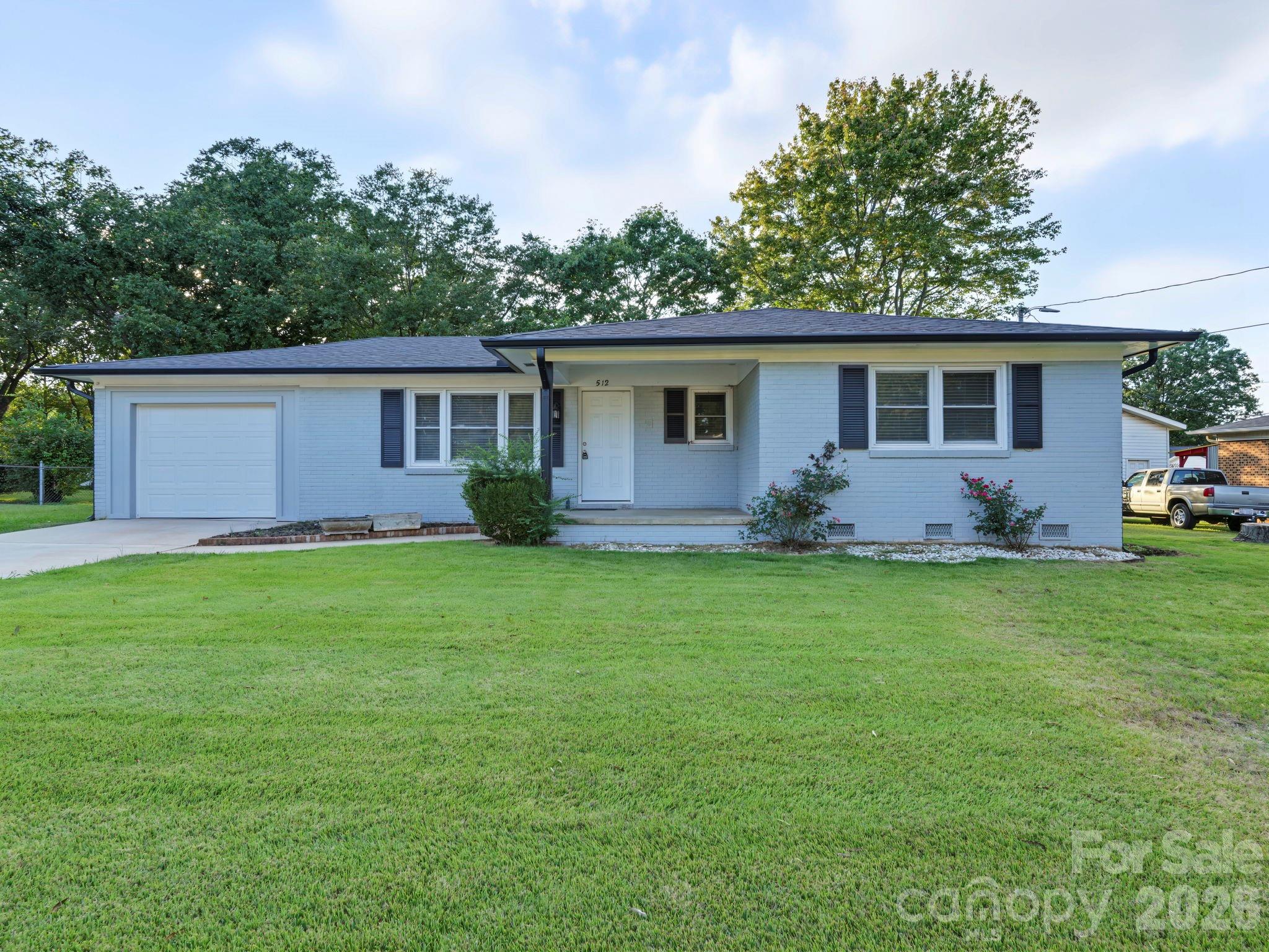 512 Villa Street Property Photo 38