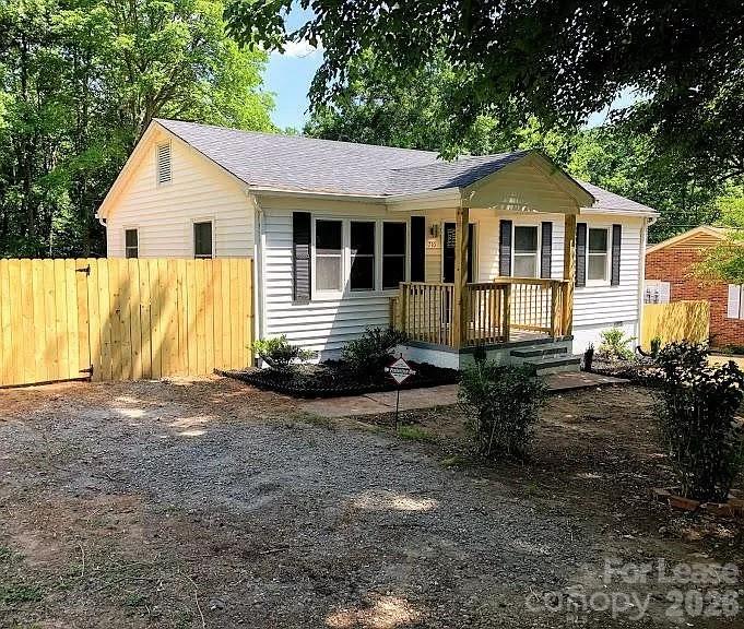 710 Stowe Drive Property Photo 16