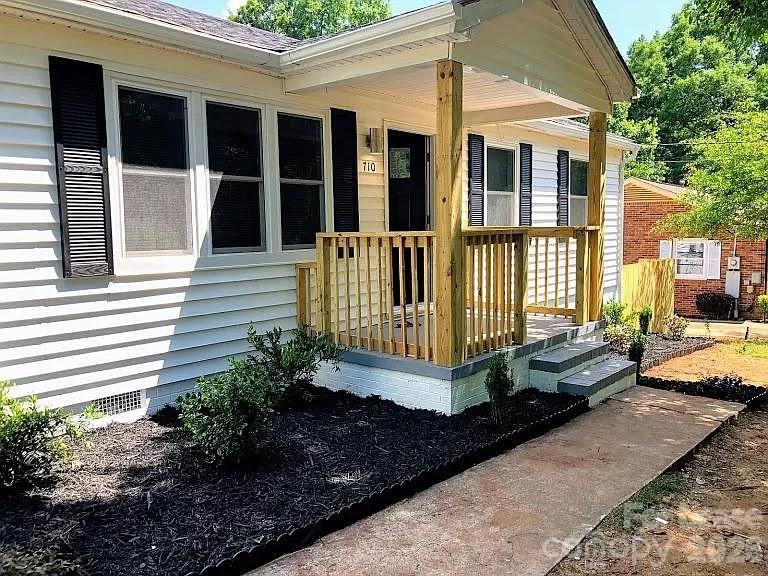 710 Stowe Drive Property Photo 17