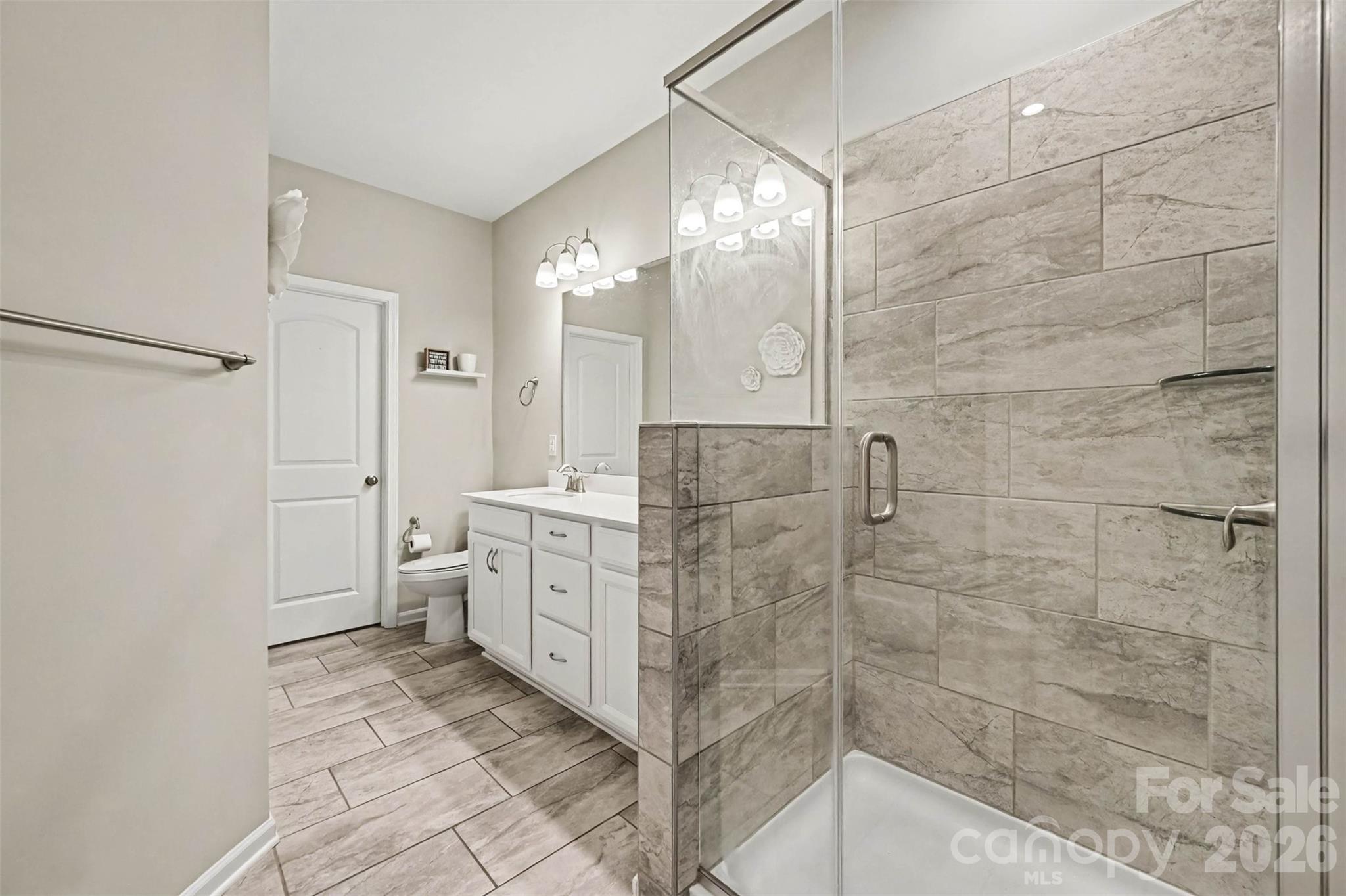 9016 Northfield Crossing Drive Property Photo 14