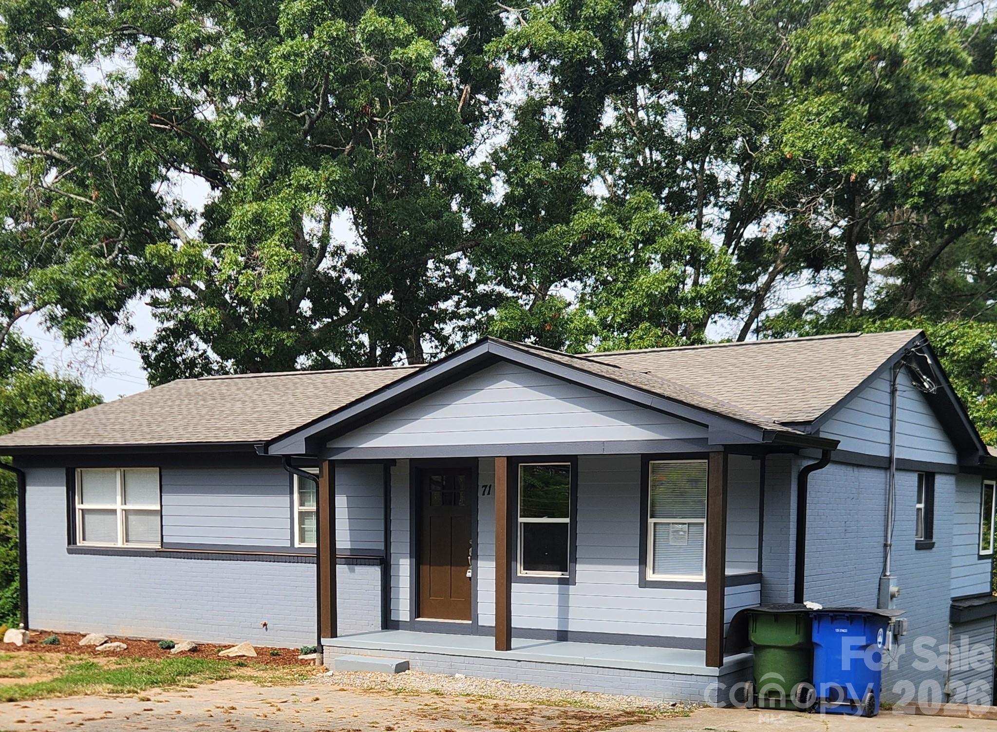 71 Hornot Circle Property Photo 1