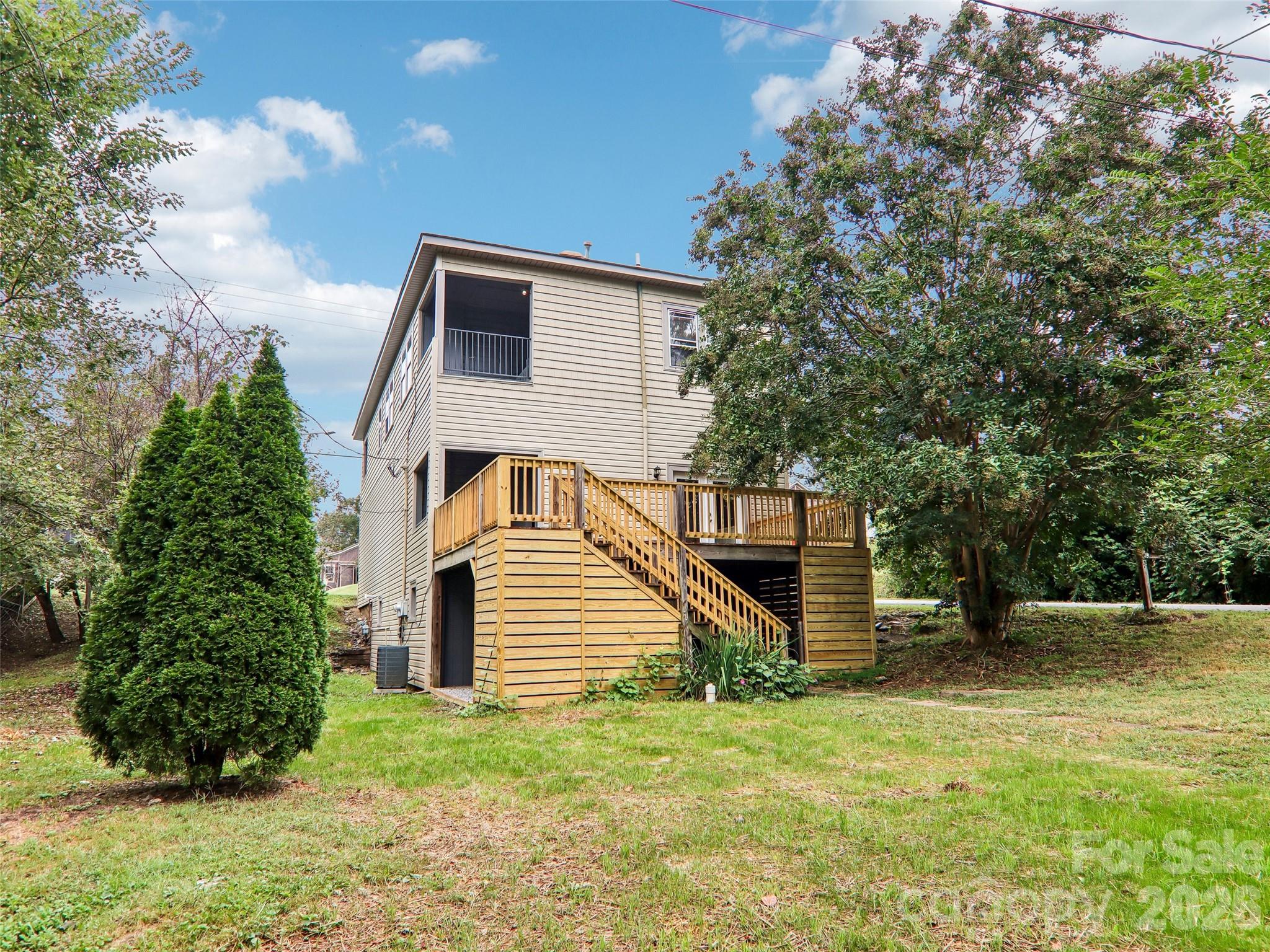 513 Fairview Road Property Photo 1