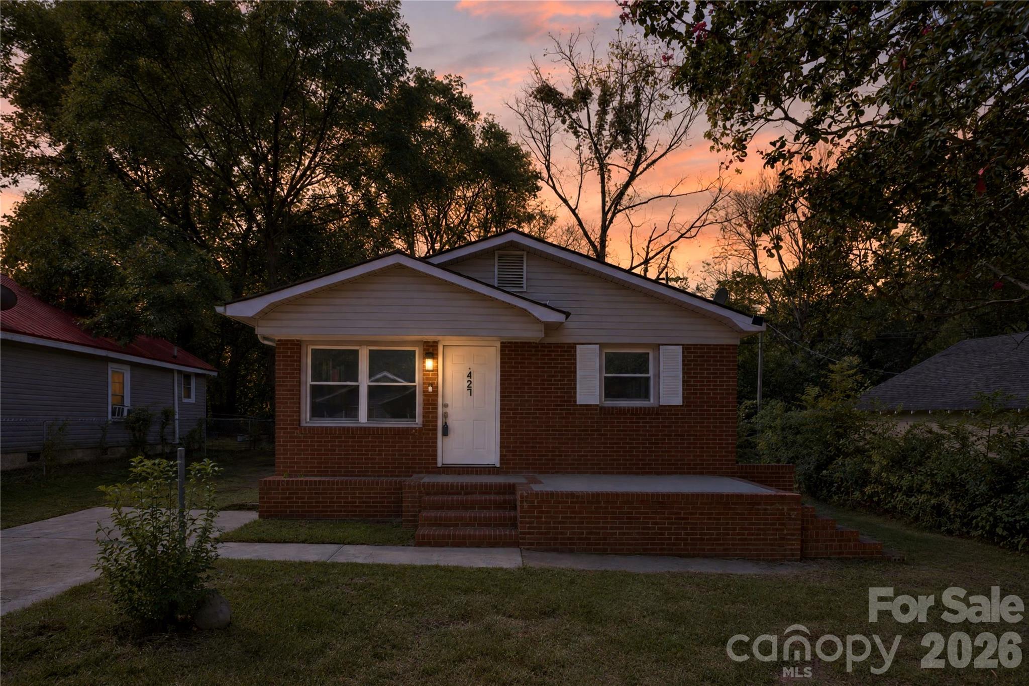 427 Clinton Avenue Property Photo 1