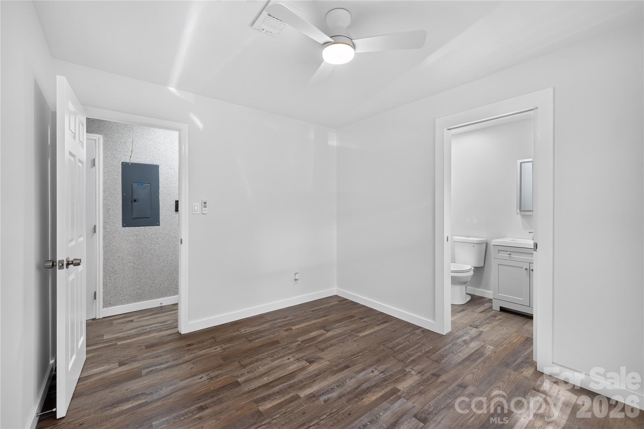 427 Clinton Avenue Property Photo 14
