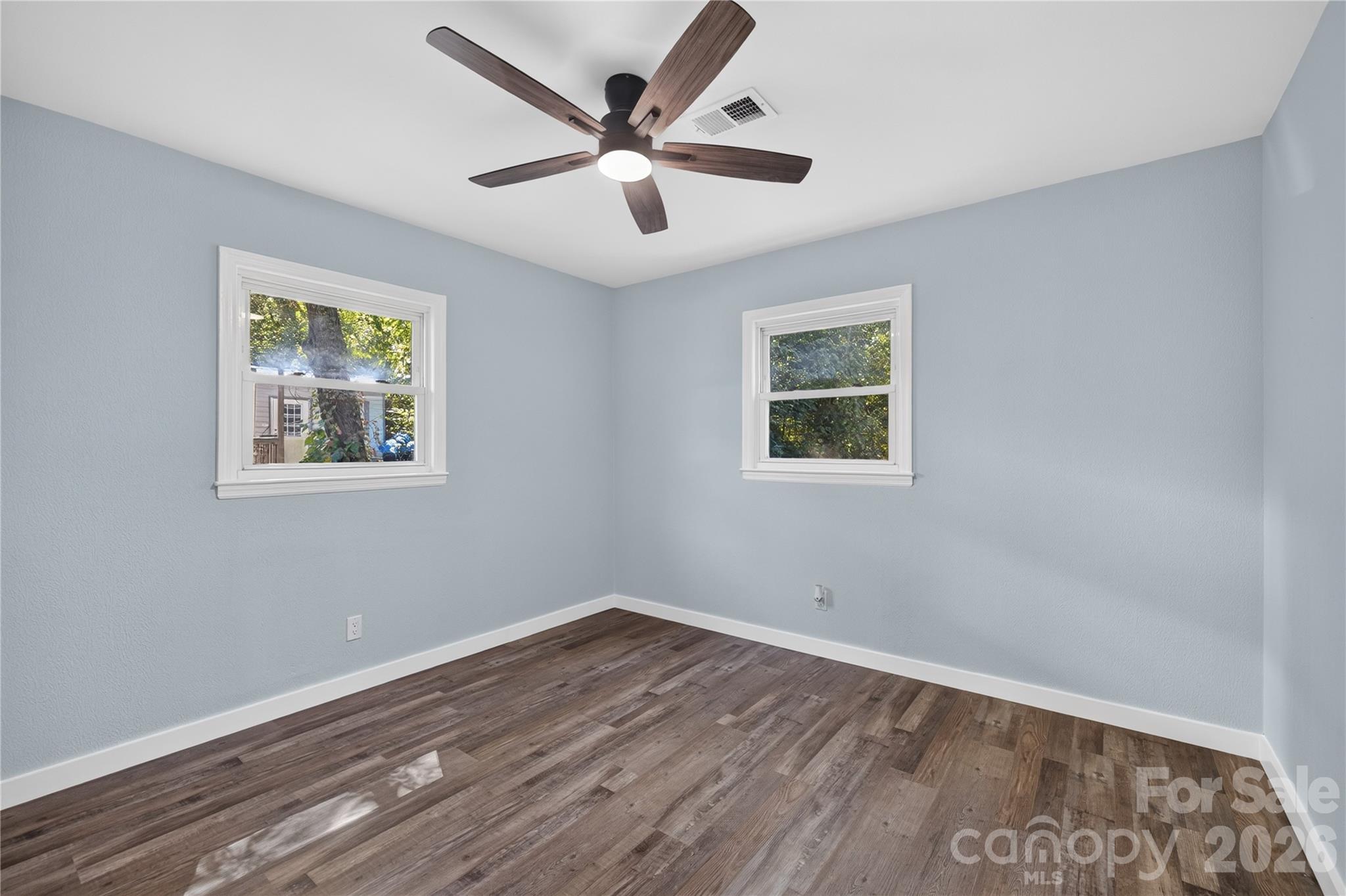 427 Clinton Avenue Property Photo 19
