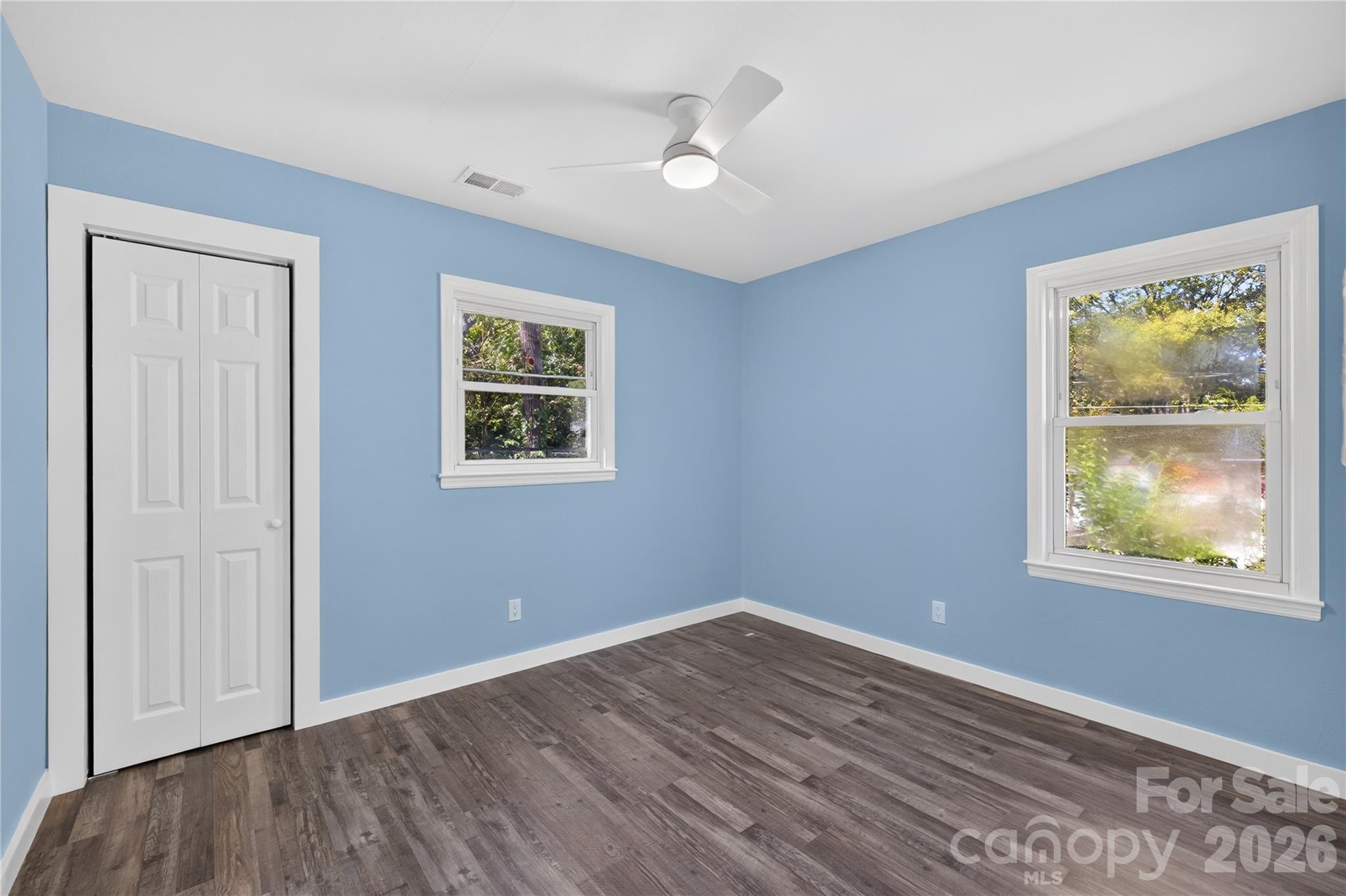427 Clinton Avenue Property Photo 21