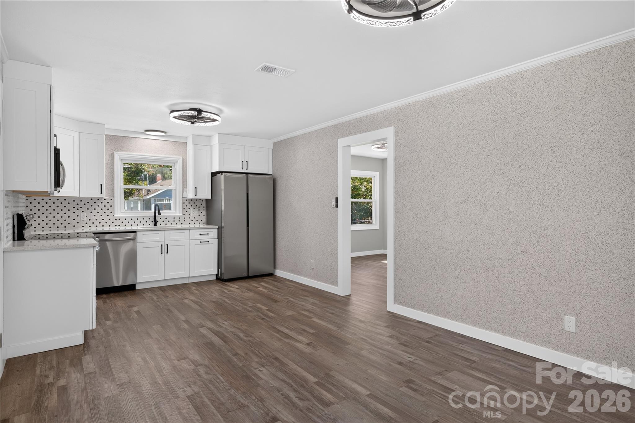 427 Clinton Avenue Property Photo 31