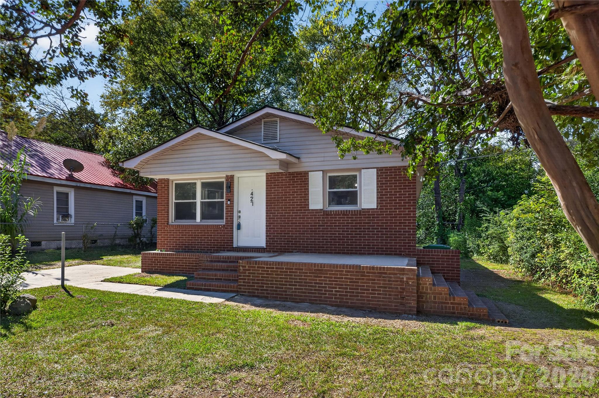 427 Clinton Avenue Property Photo 33