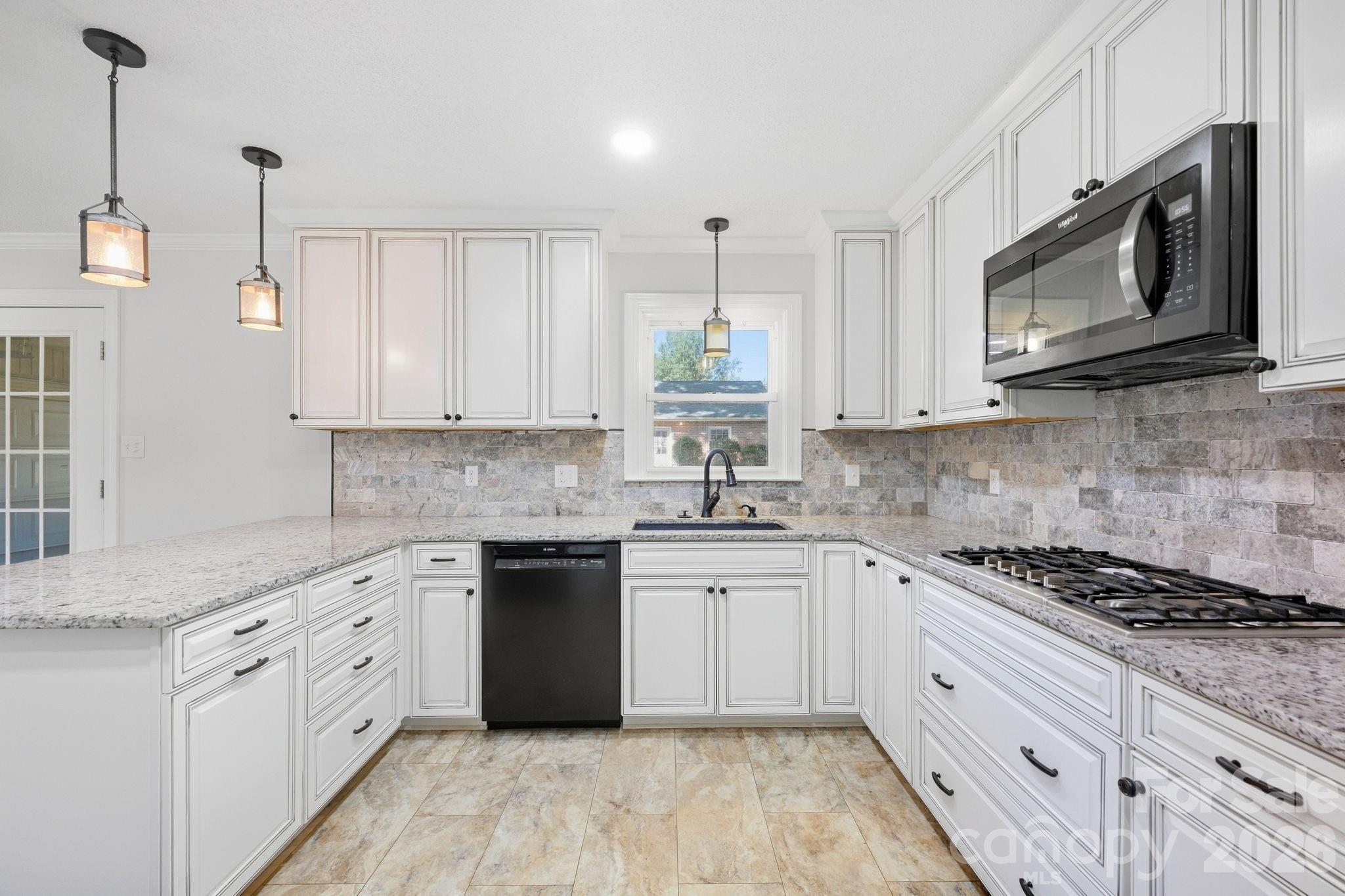 604 W Park Avenue Property Photo 14