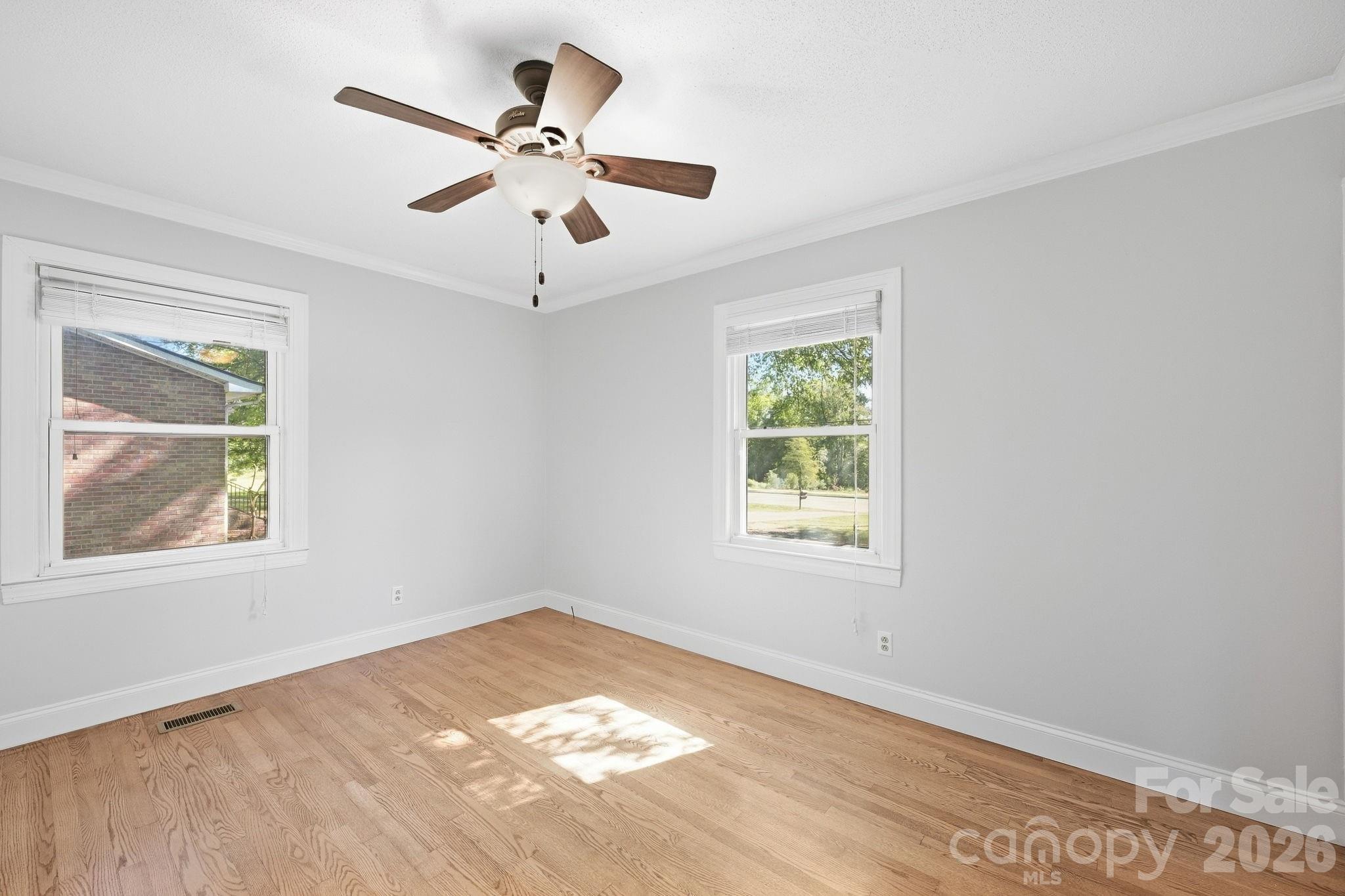 604 W Park Avenue Property Photo 21