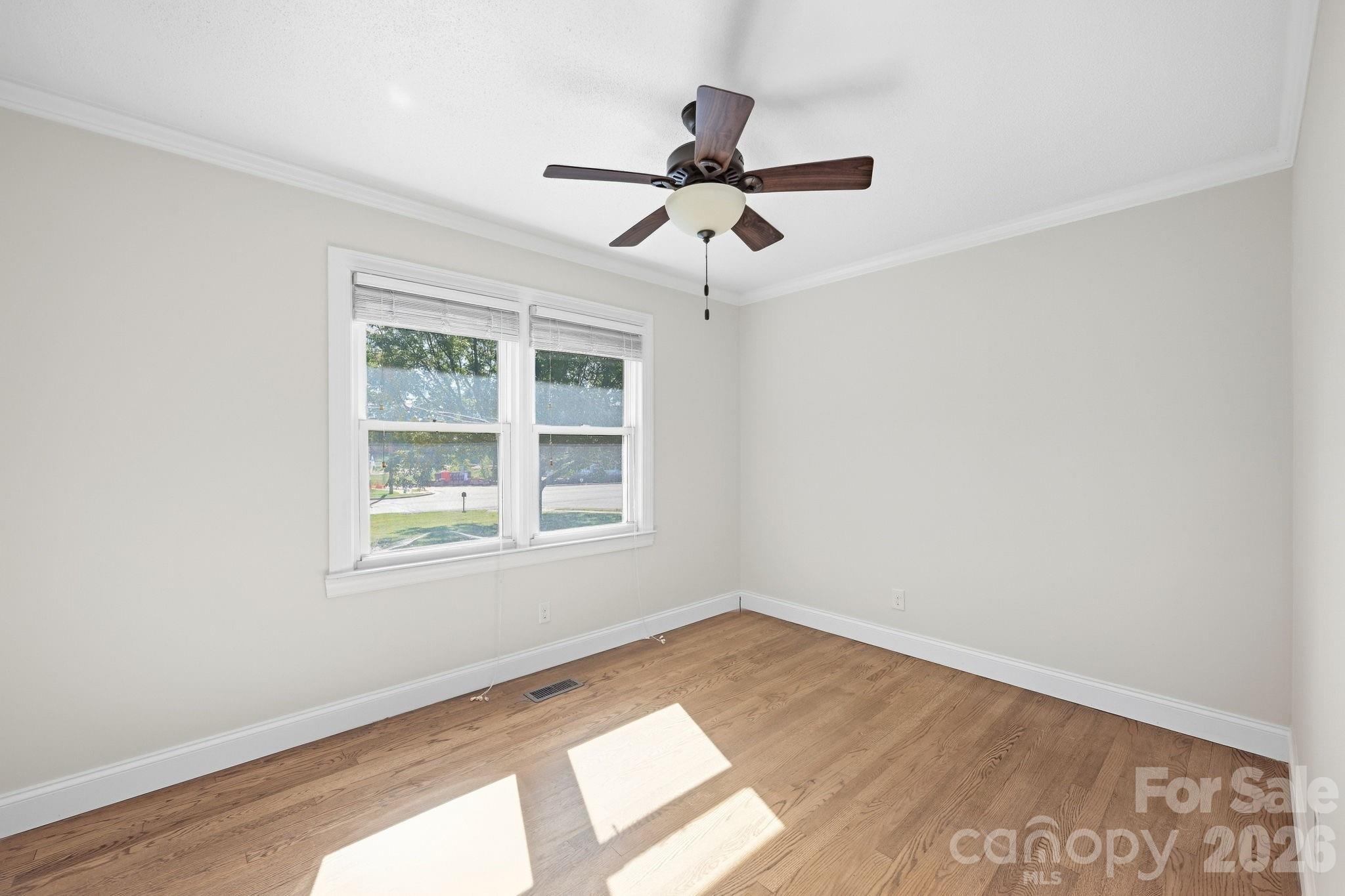 604 W Park Avenue Property Photo 23