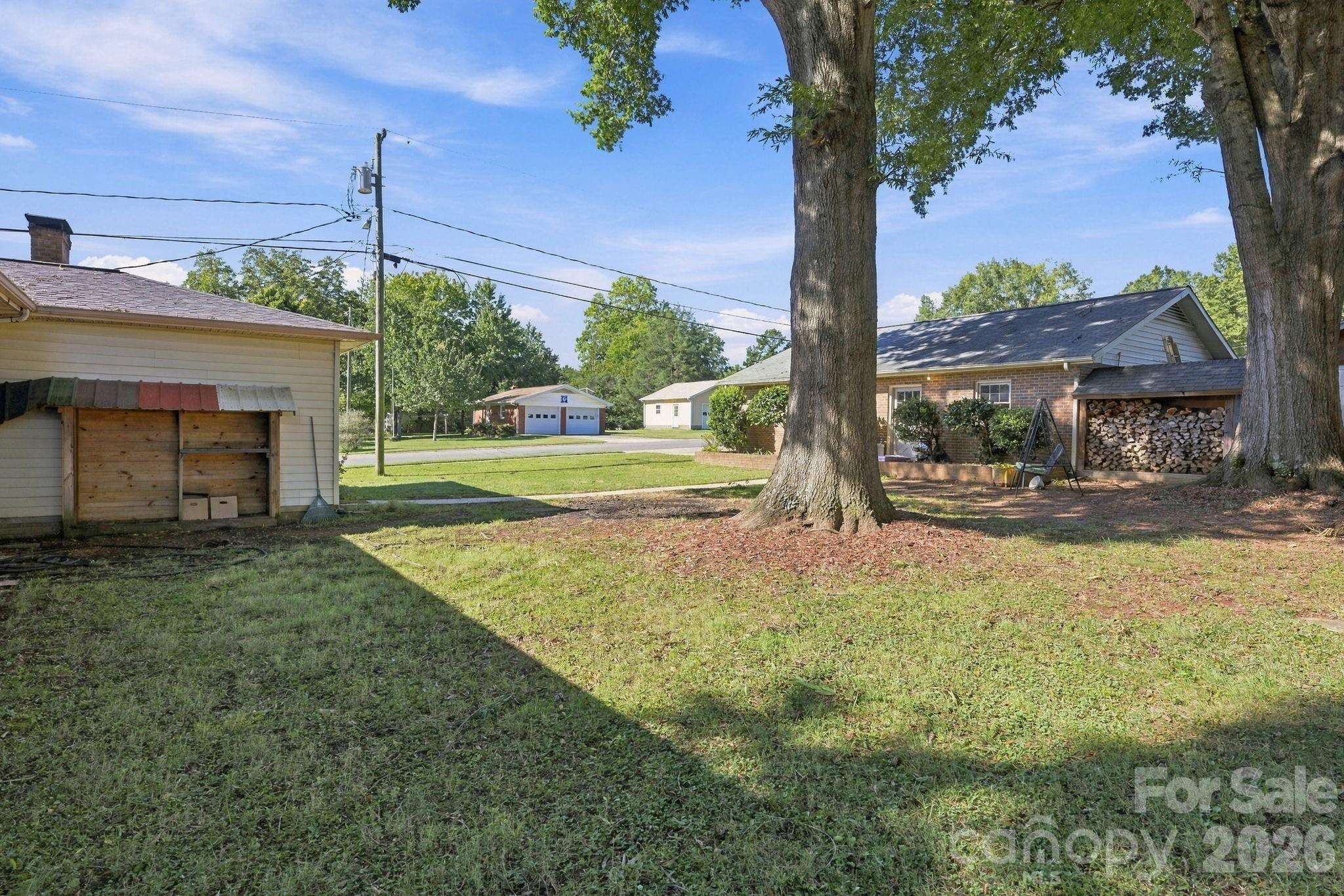 604 W Park Avenue Property Photo 36