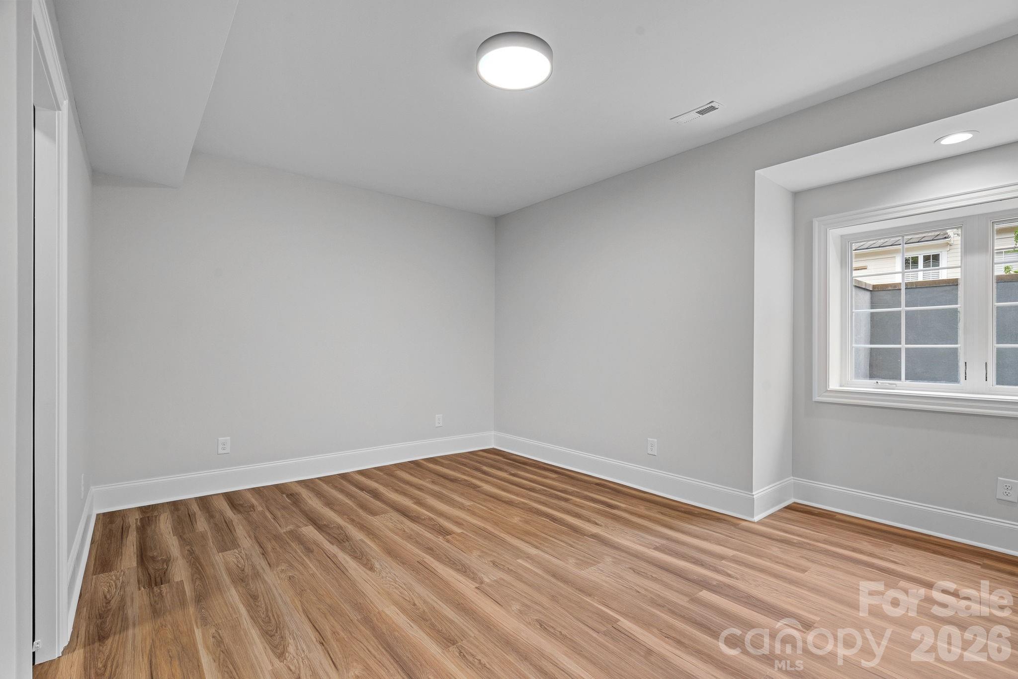 705 N Main Street Property Photo 29