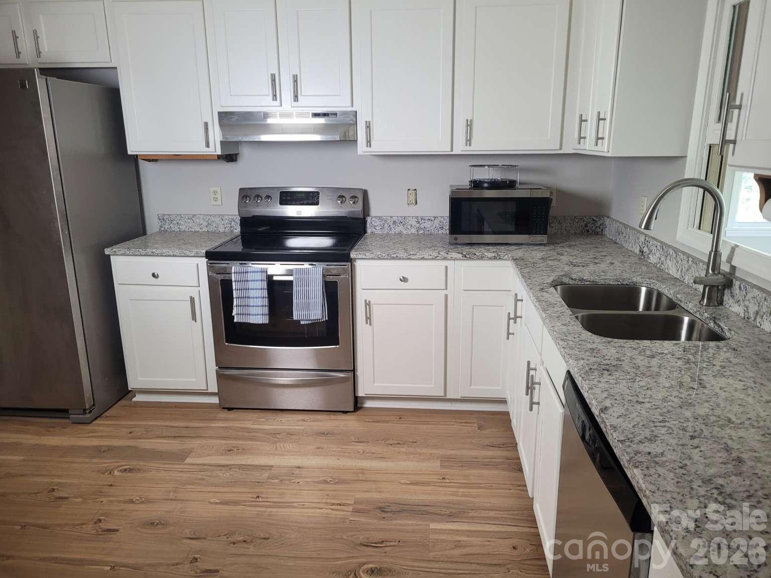 3842 Serenity Drive Property Photo 2