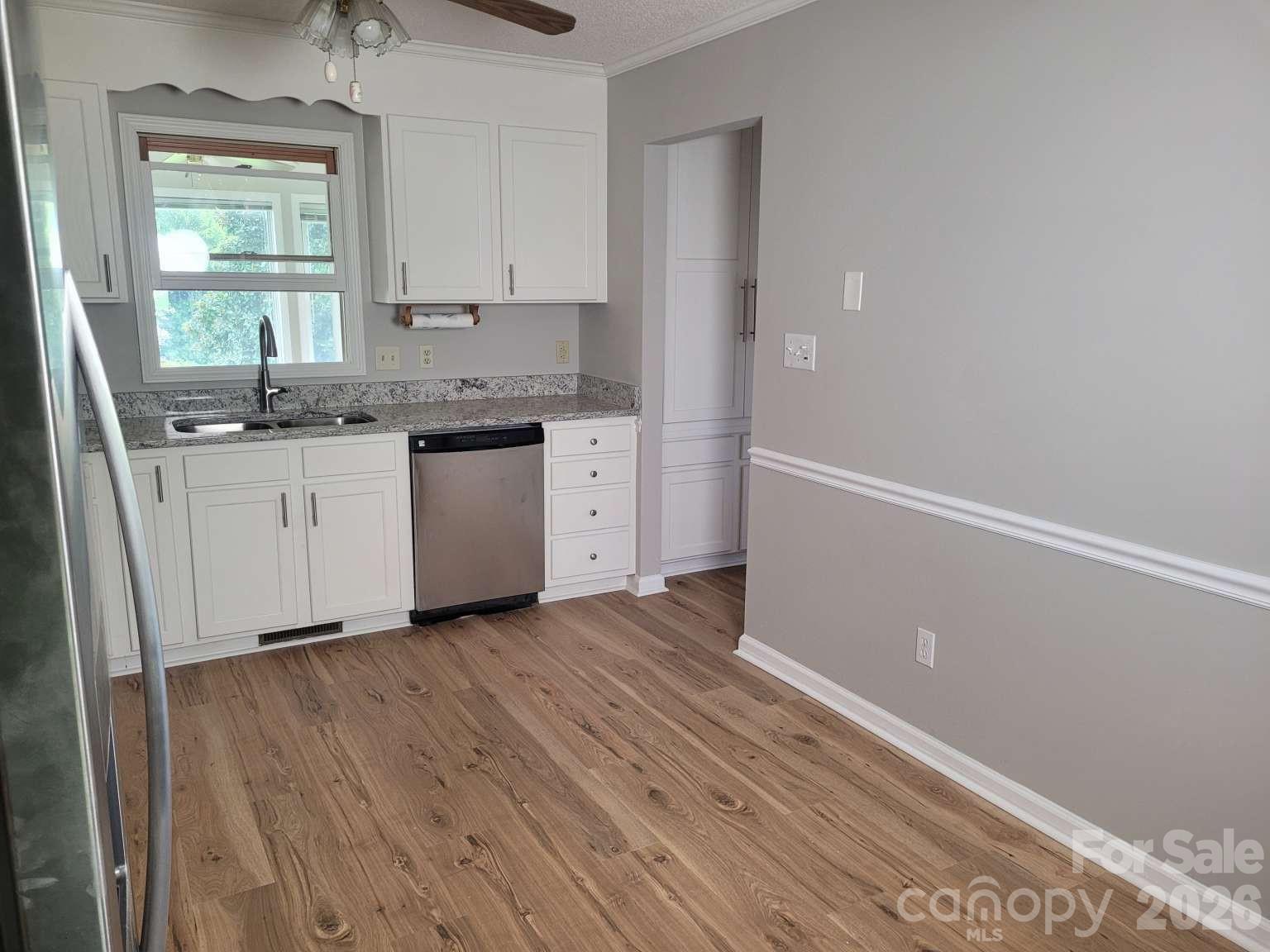 3842 Serenity Drive Property Photo 6
