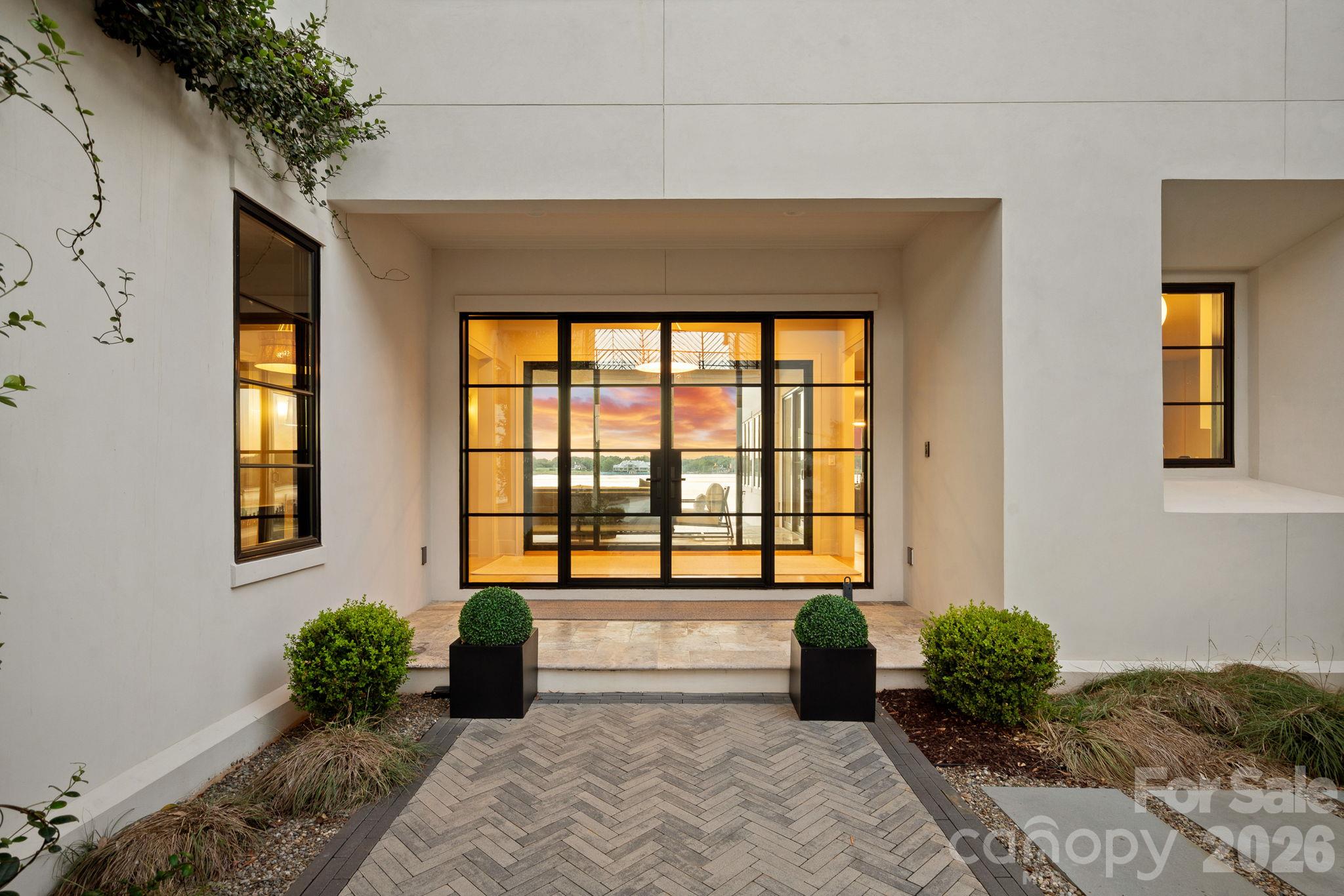 17811 Largo Place Property Photo 4