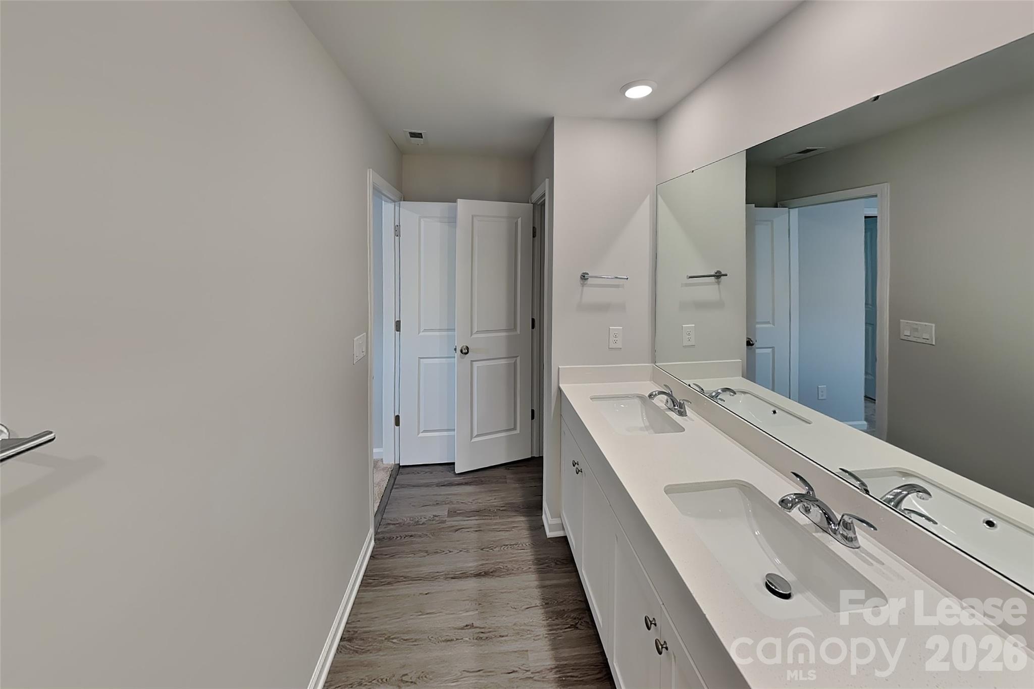6013 Dutton Drive Property Photo 15