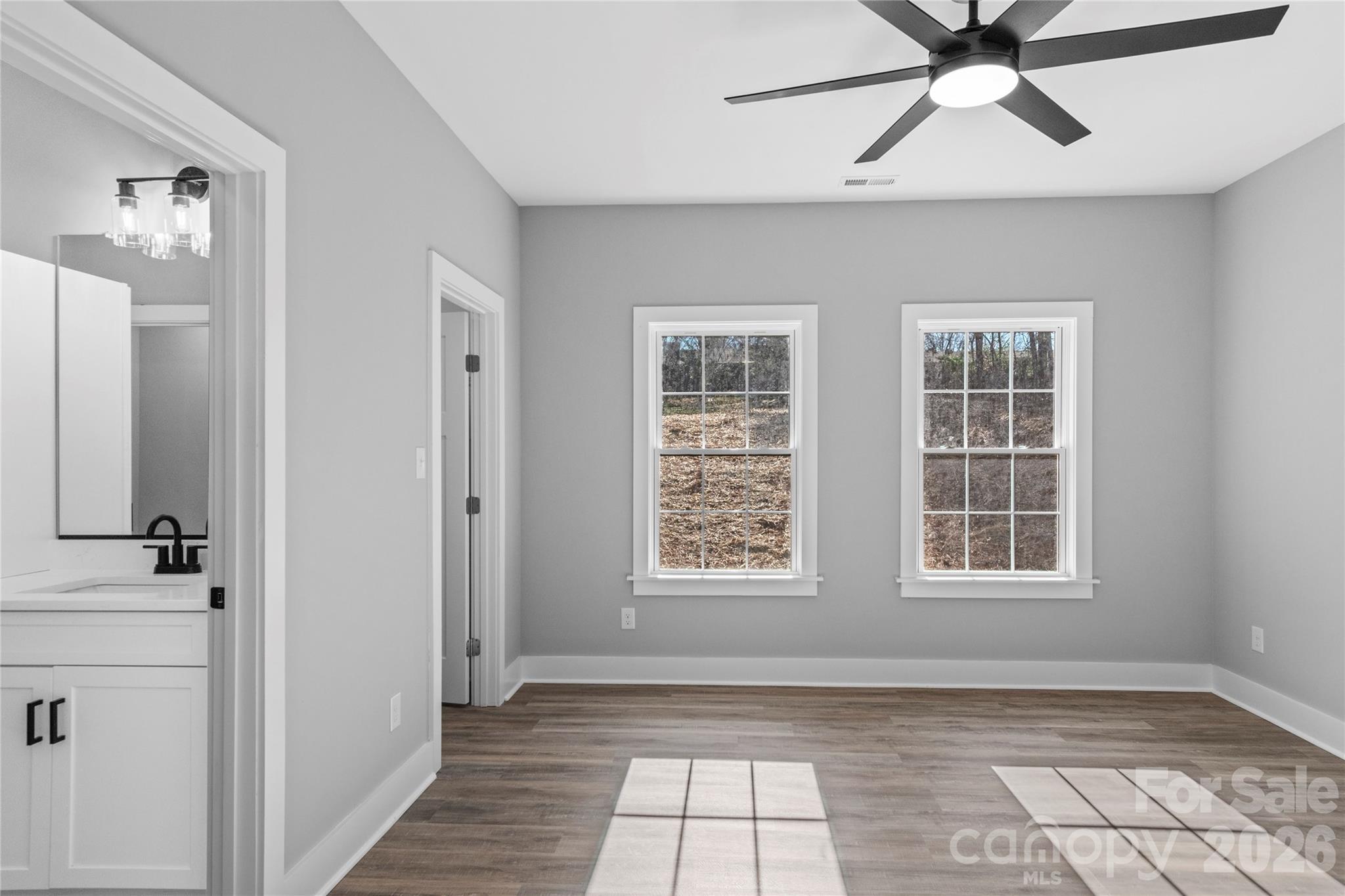 2328 Summerlin Street Property Photo 15