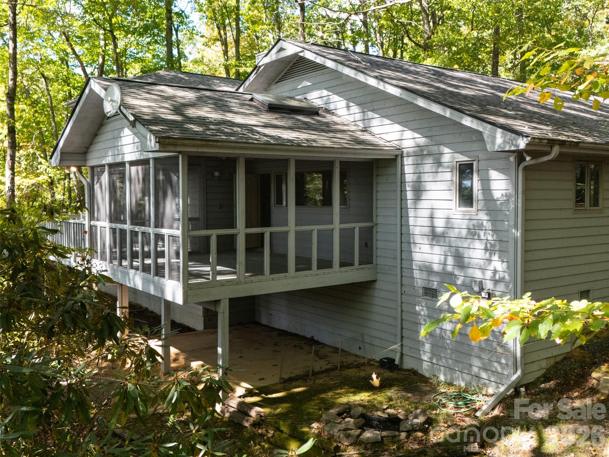 172 Clock Crest Drive Property Photo 1
