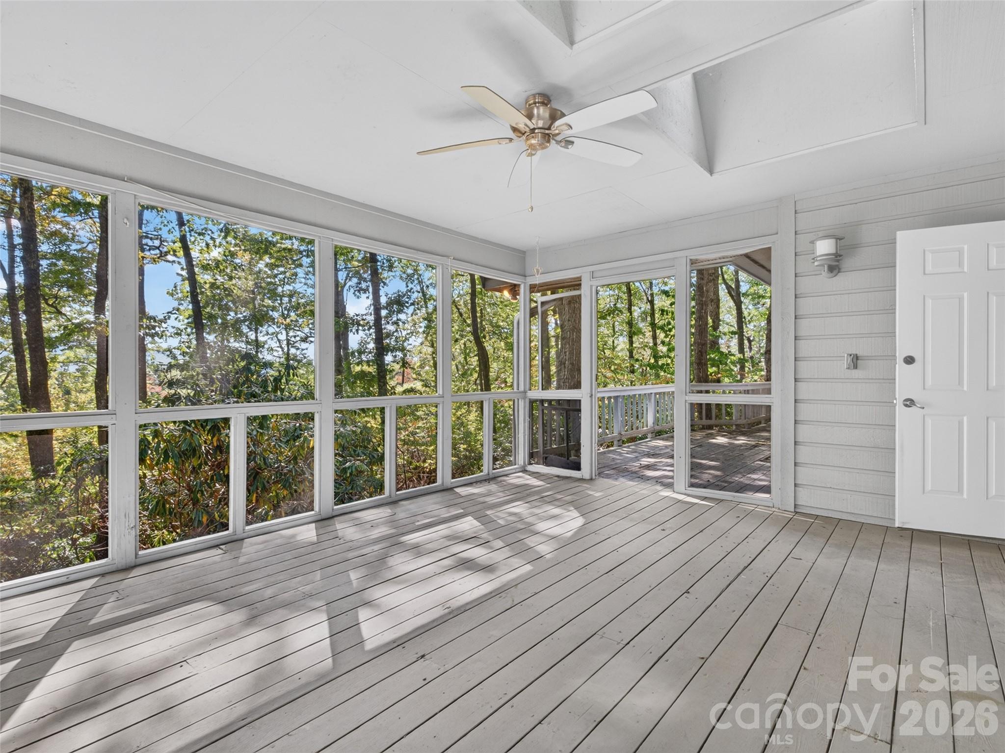 172 Clock Crest Drive Property Photo 2