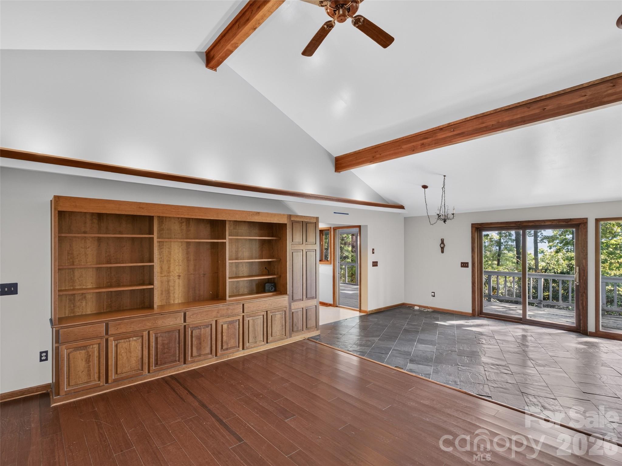 172 Clock Crest Drive Property Photo 11