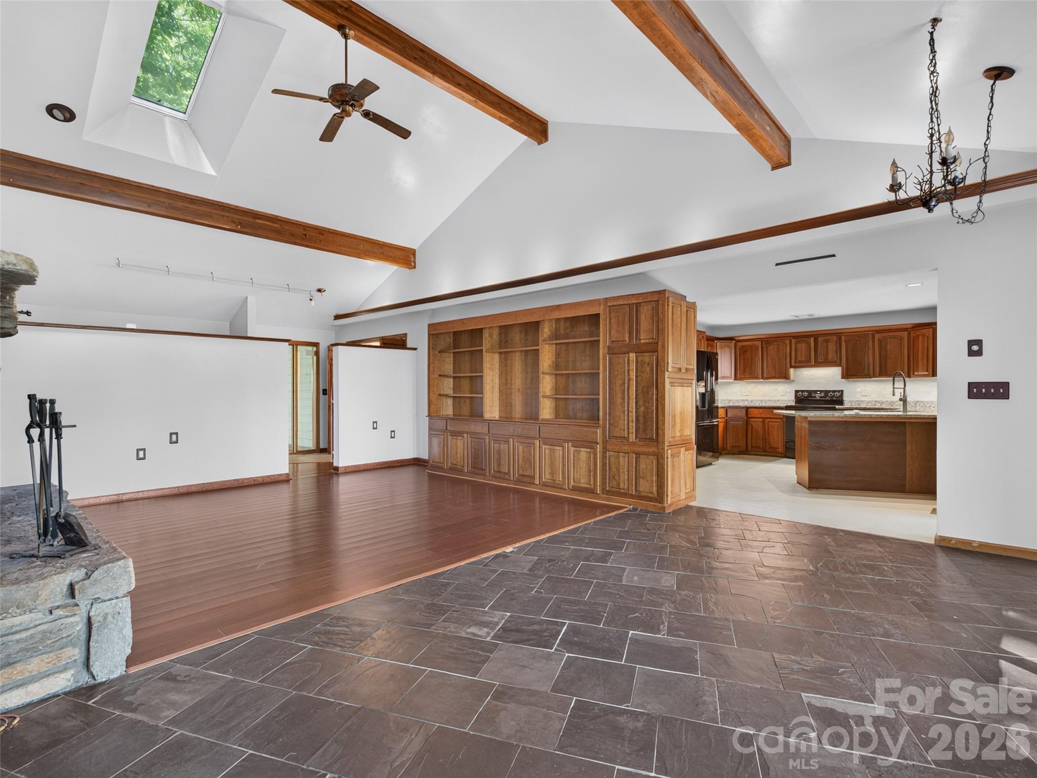172 Clock Crest Drive Property Photo 12