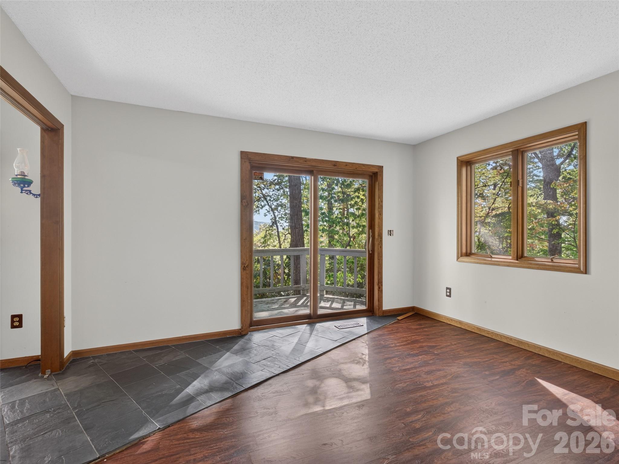 172 Clock Crest Drive Property Photo 18