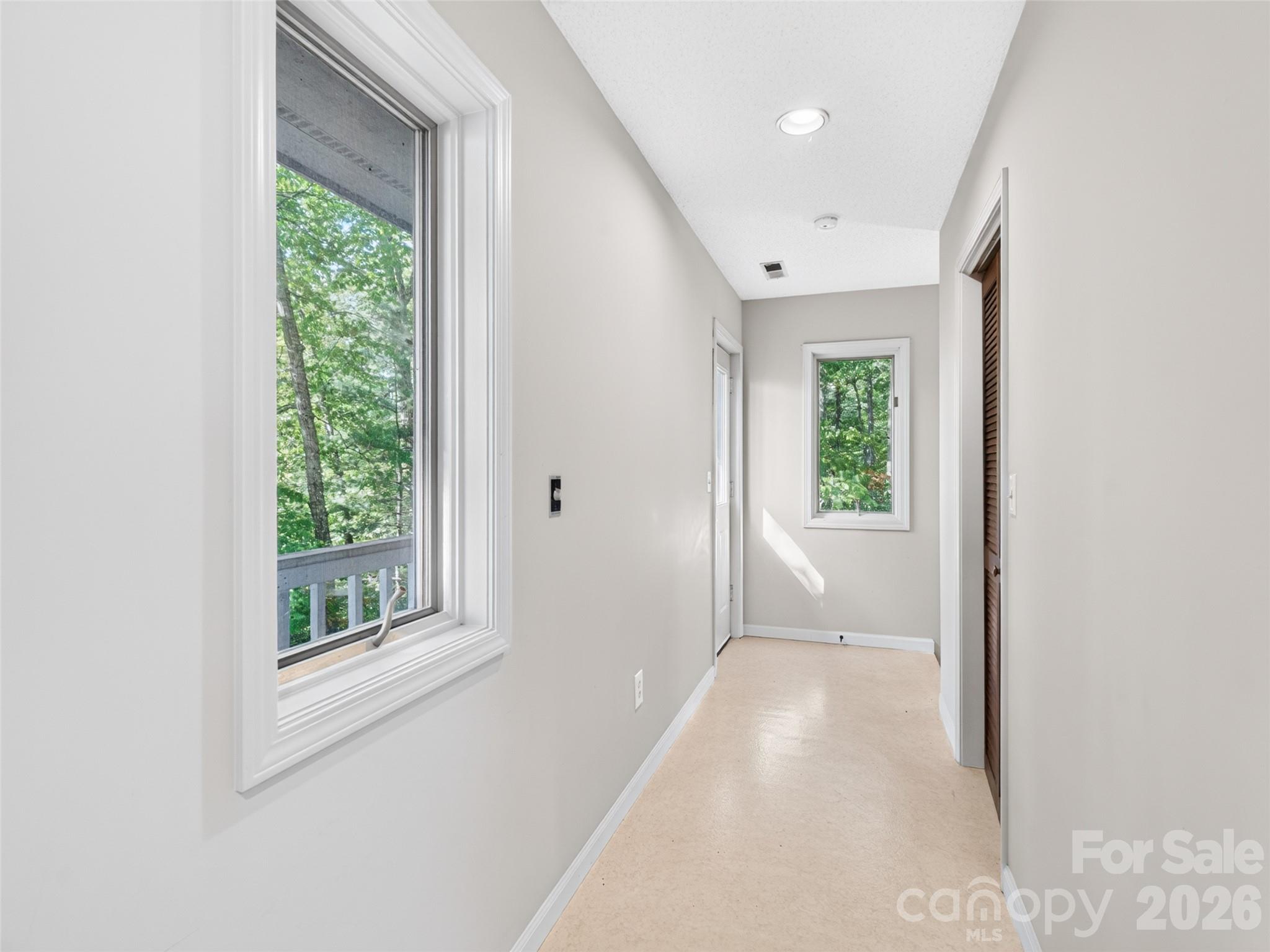 172 Clock Crest Drive Property Photo 26