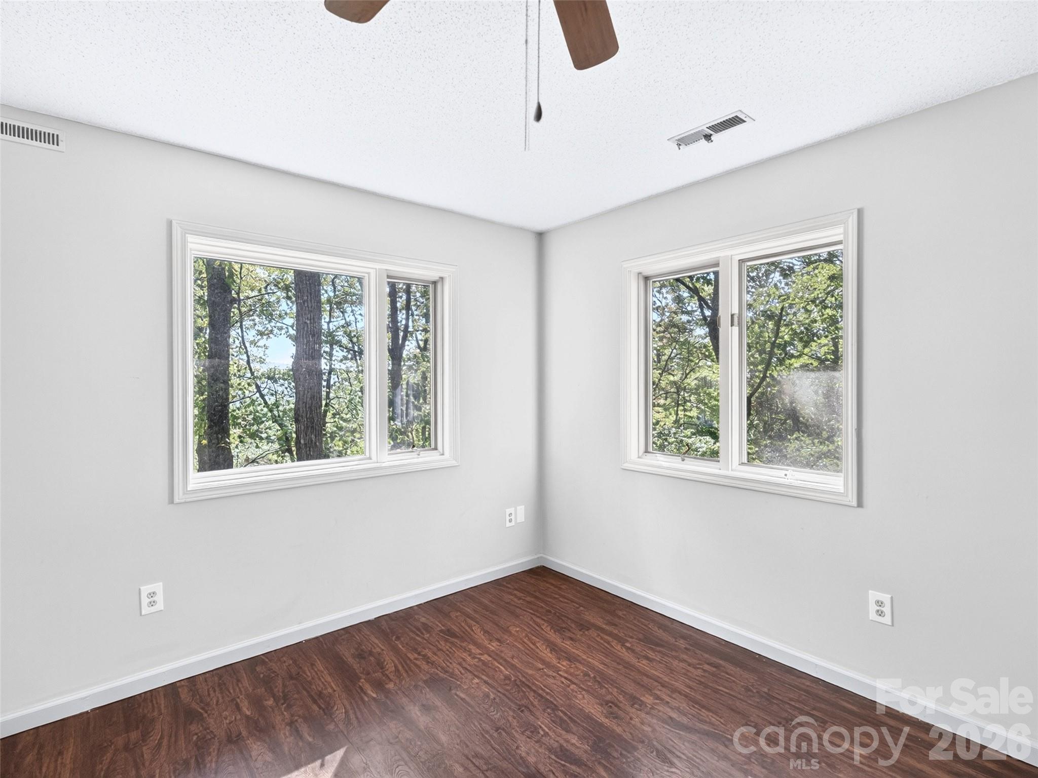 172 Clock Crest Drive Property Photo 31