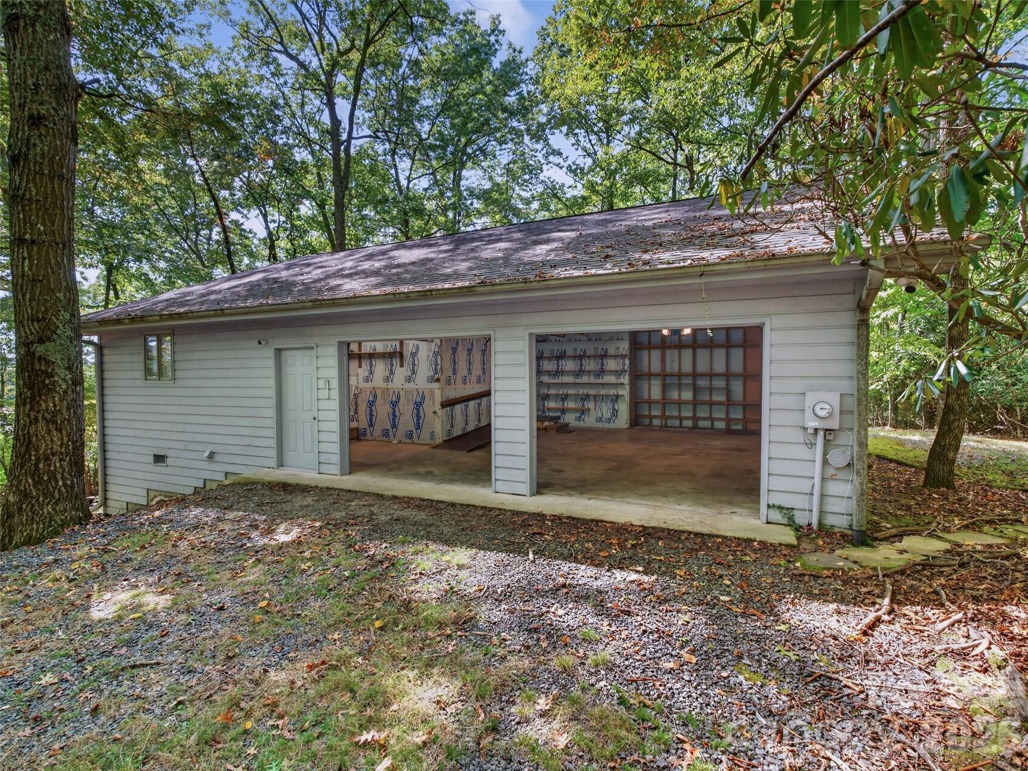 172 Clock Crest Drive Property Photo 39