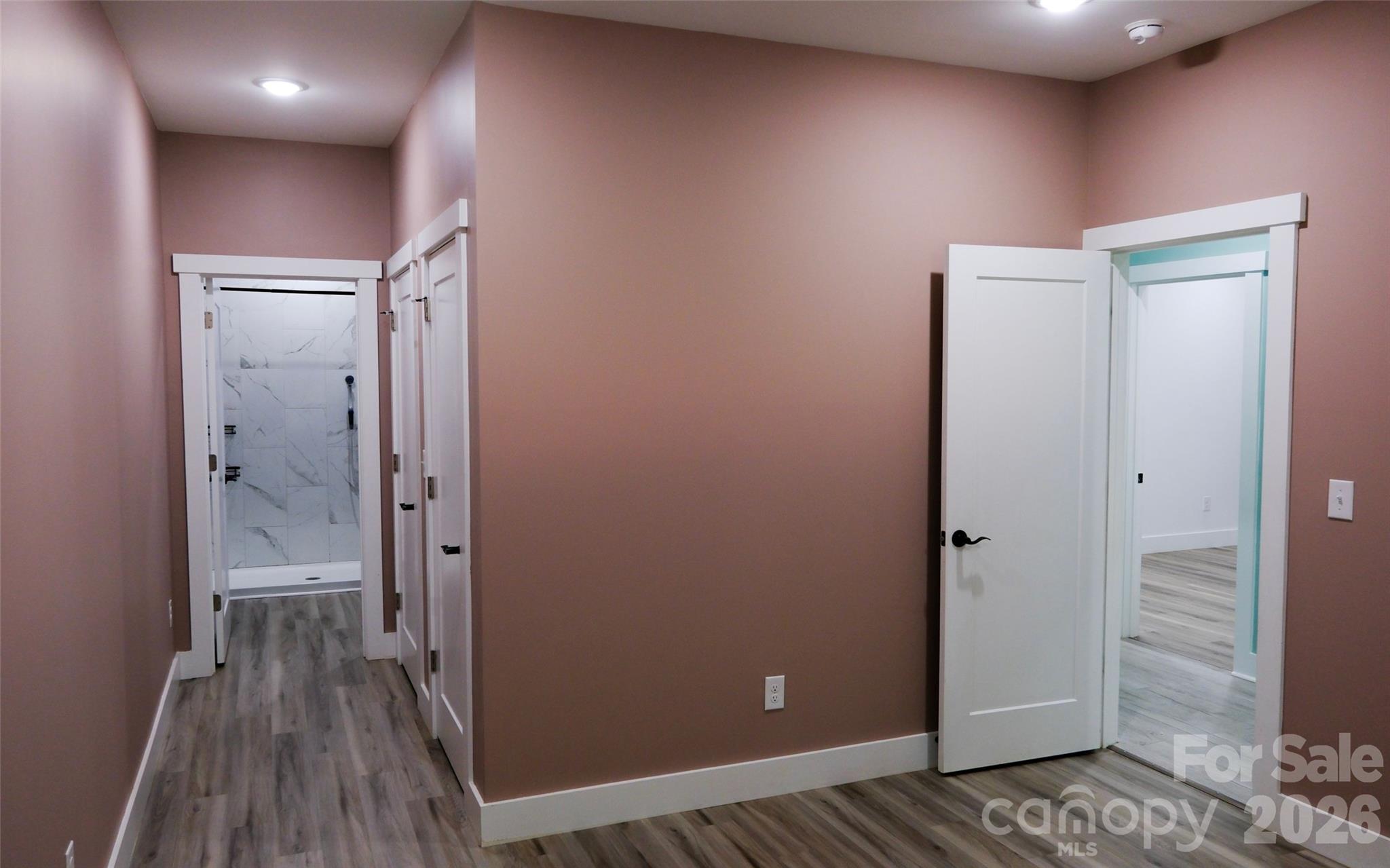 524 Asbury Drive Property Photo 20
