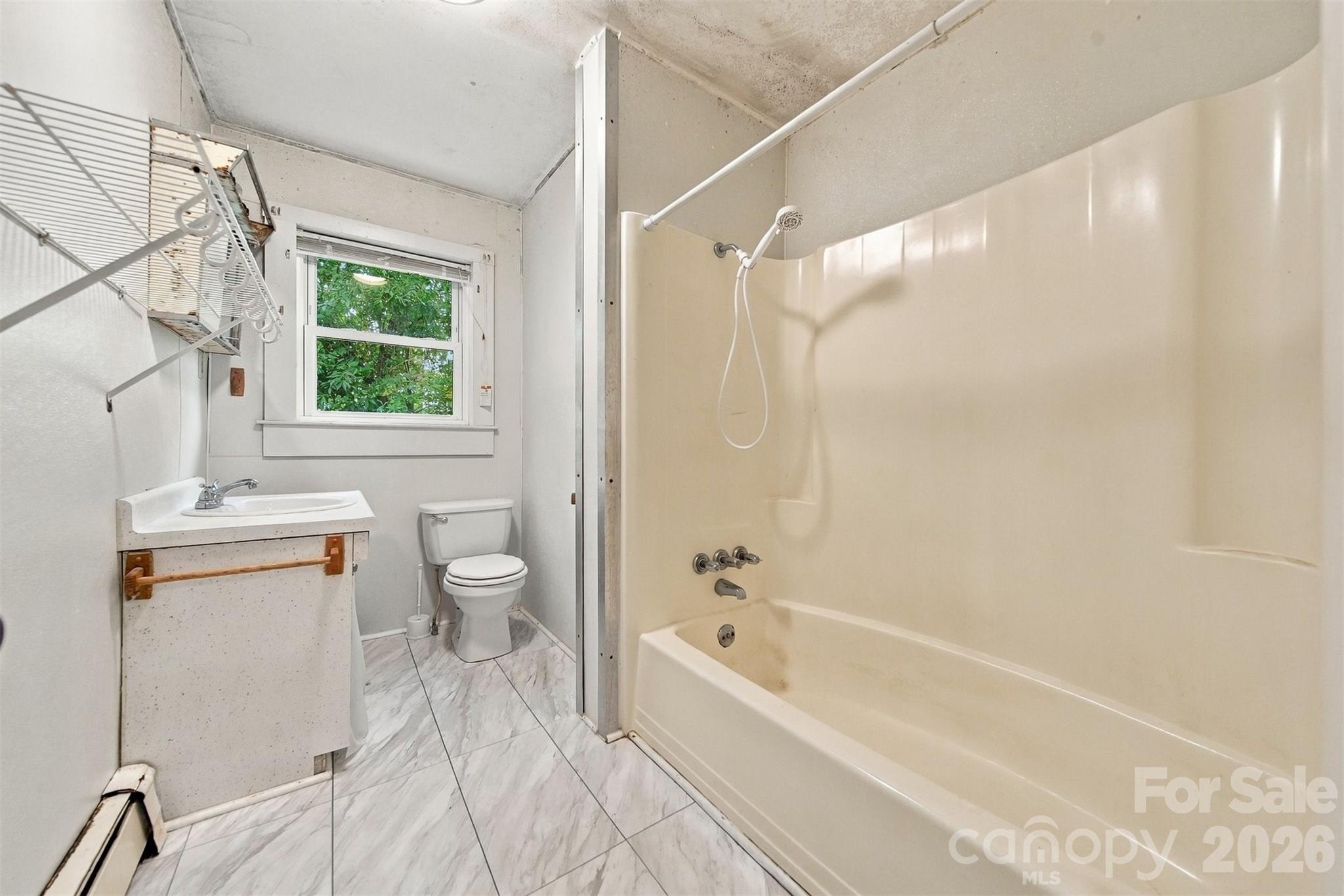 98 Duke Street Property Photo 29