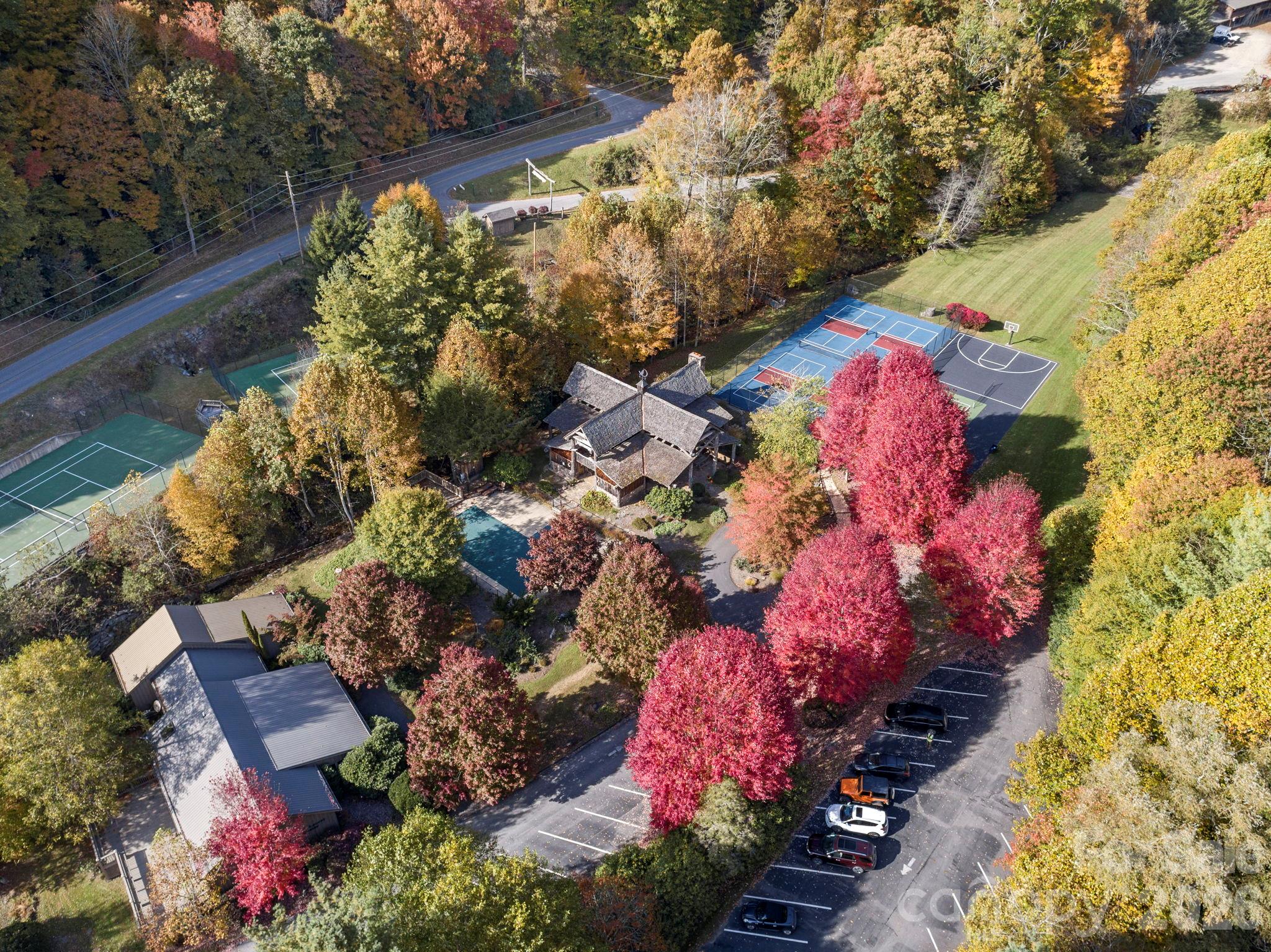 74 Goldenleaf Road Property Photo 17