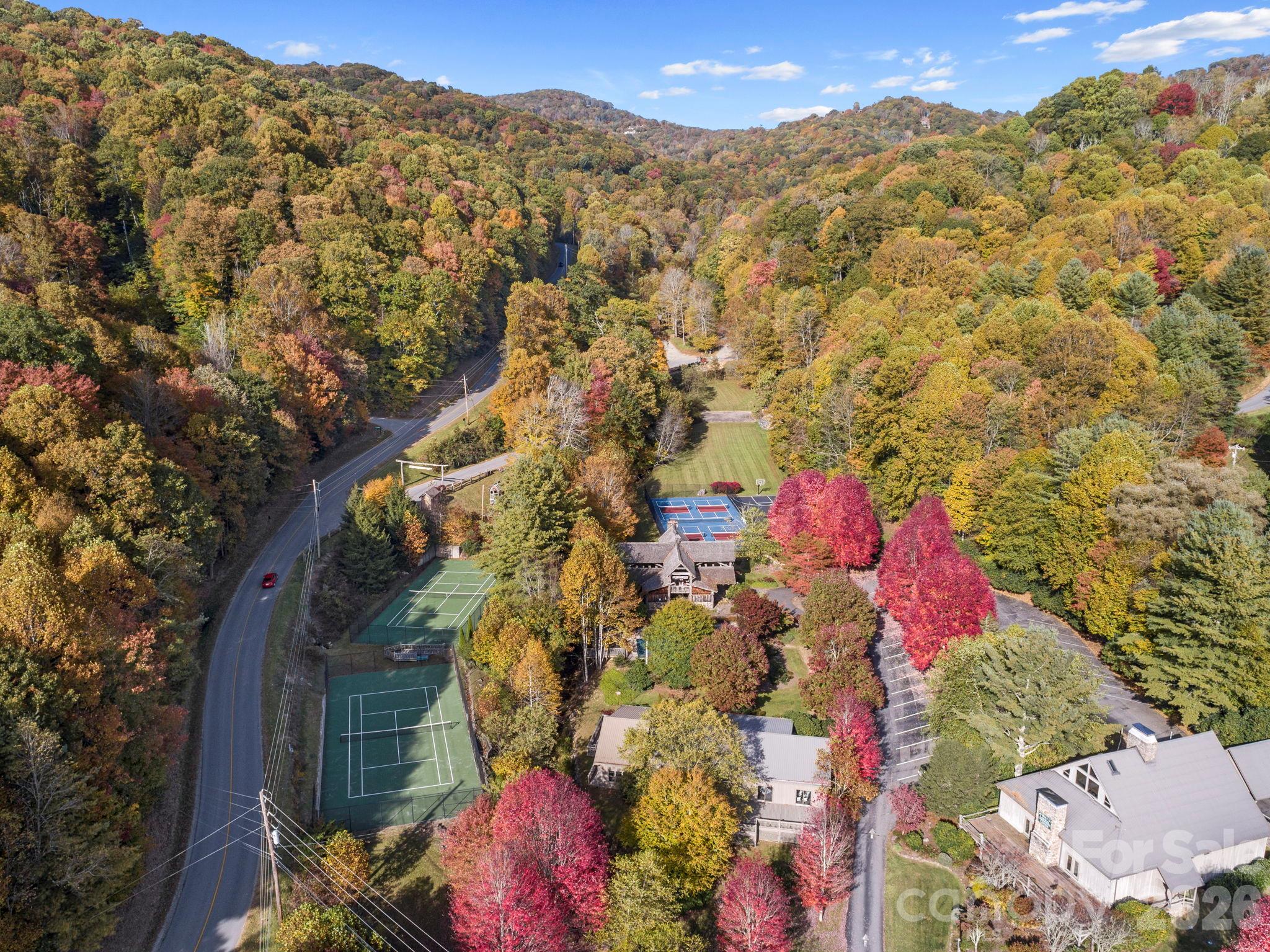 74 Goldenleaf Road Property Photo 20