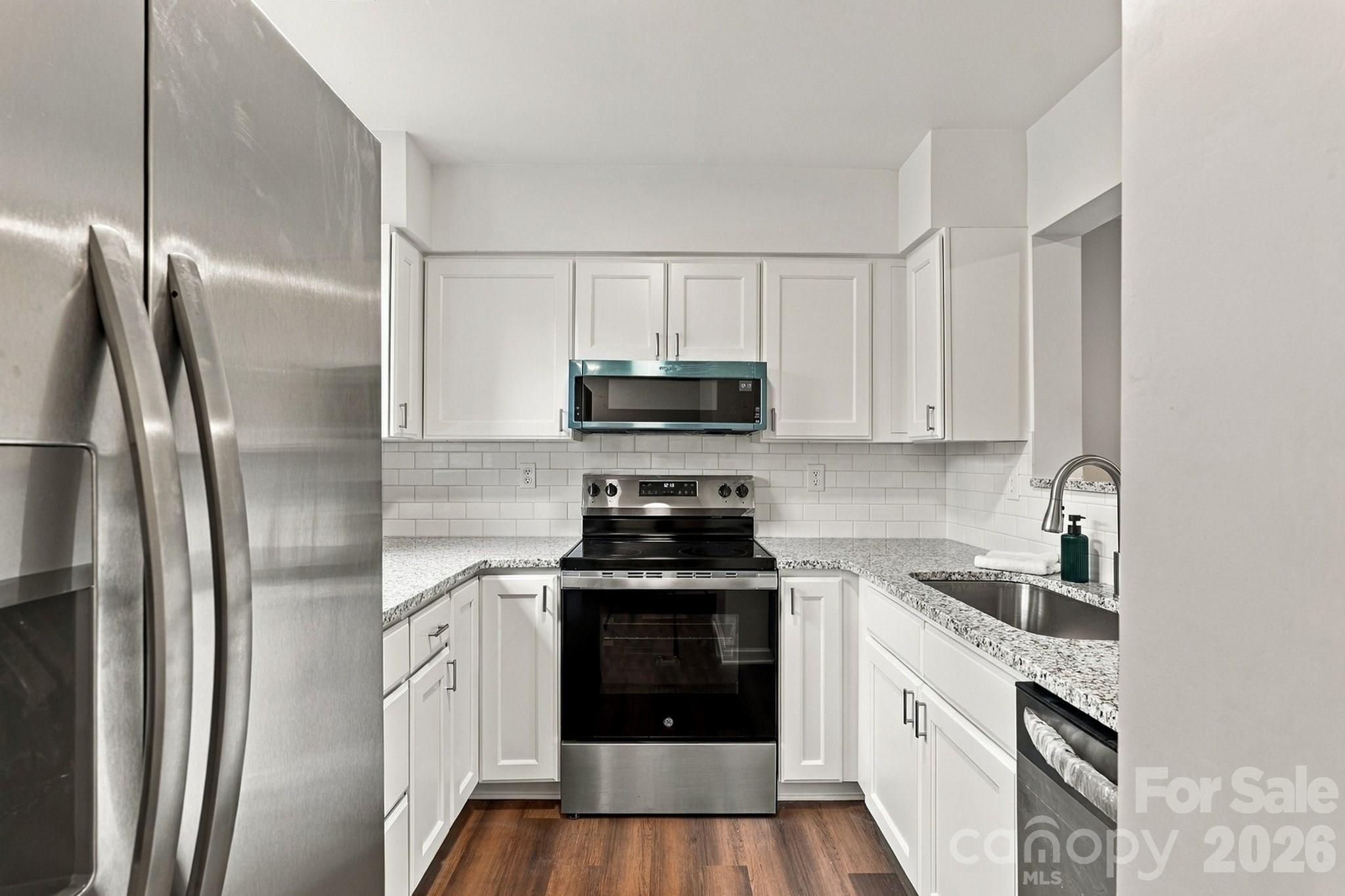 4210 Melrose Club Drive Property Photo 6