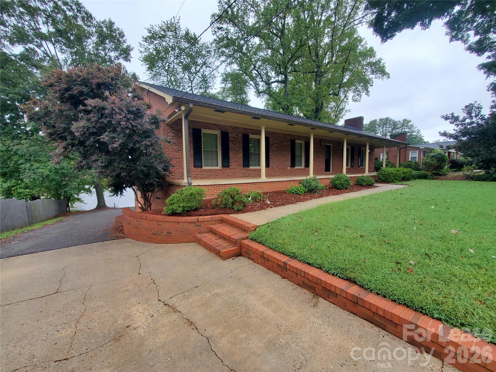 614 Carolina Avenue Property Photo 39
