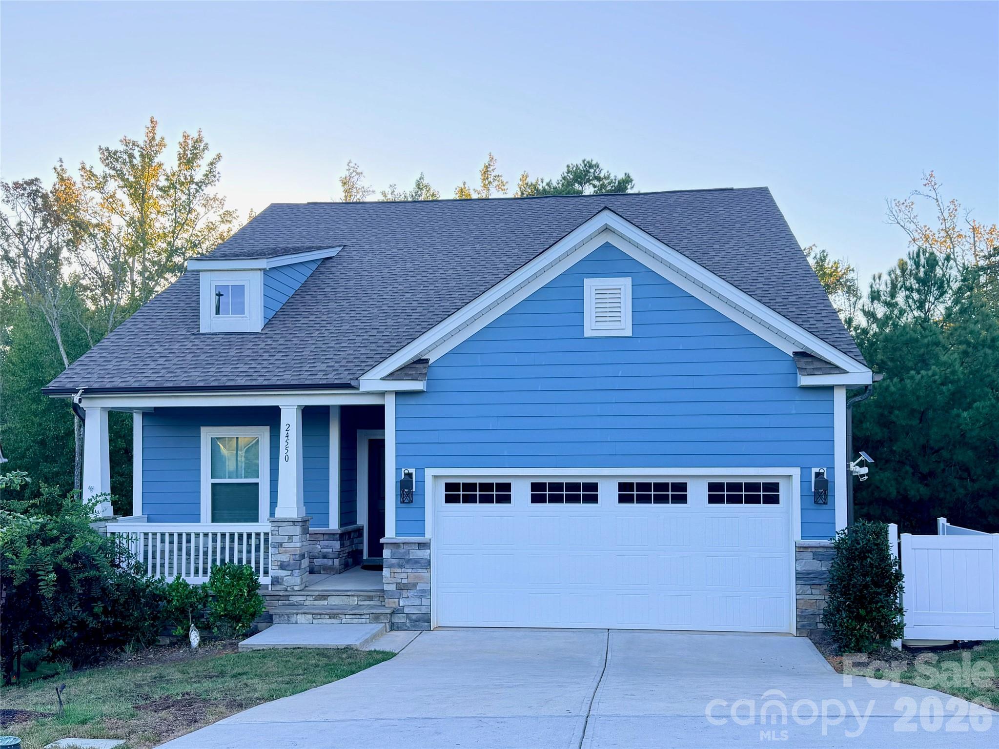 24550 Blue Heron Circle Property Photo 1