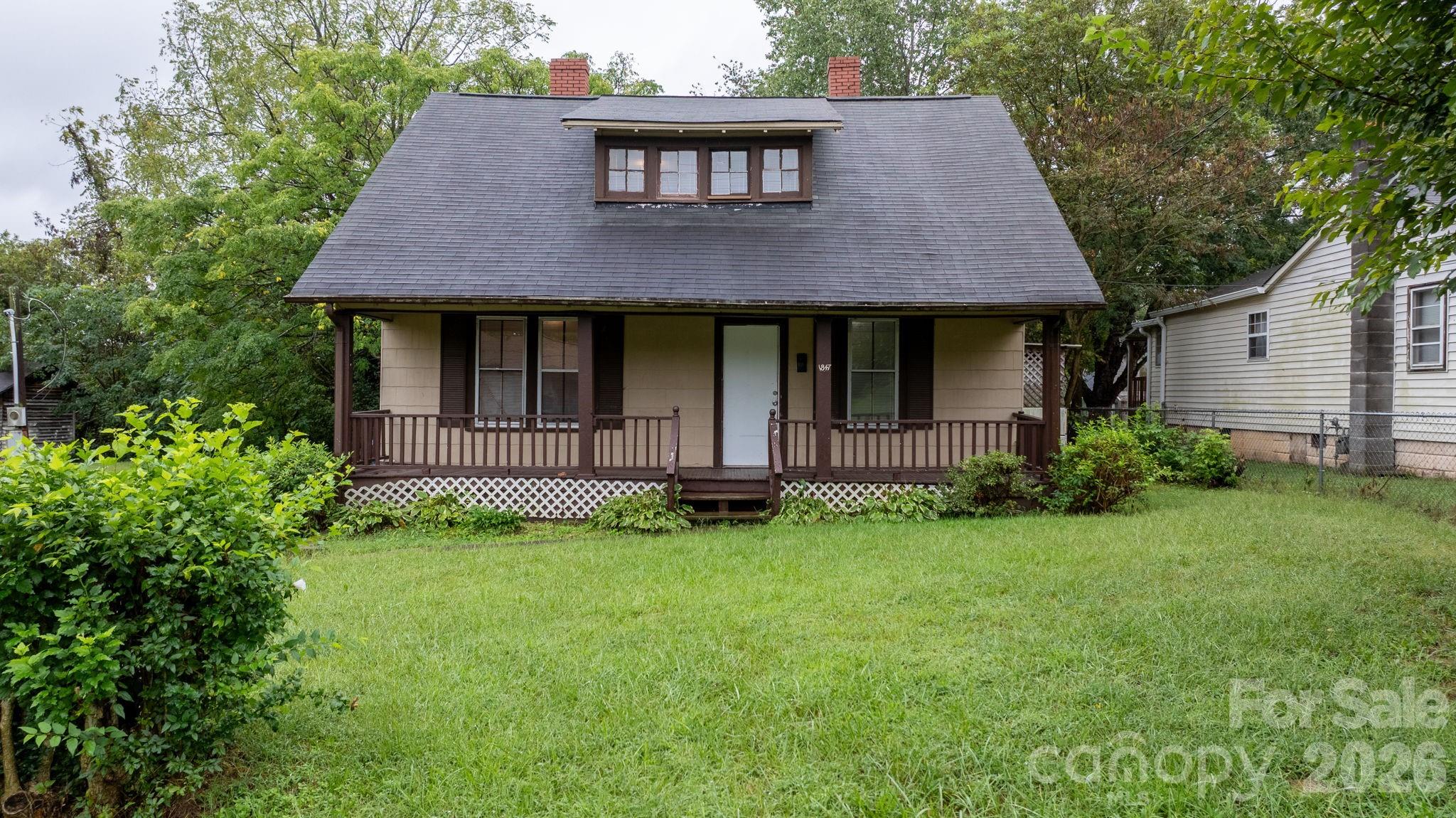 1847 2nd Avenue Property Photo 1
