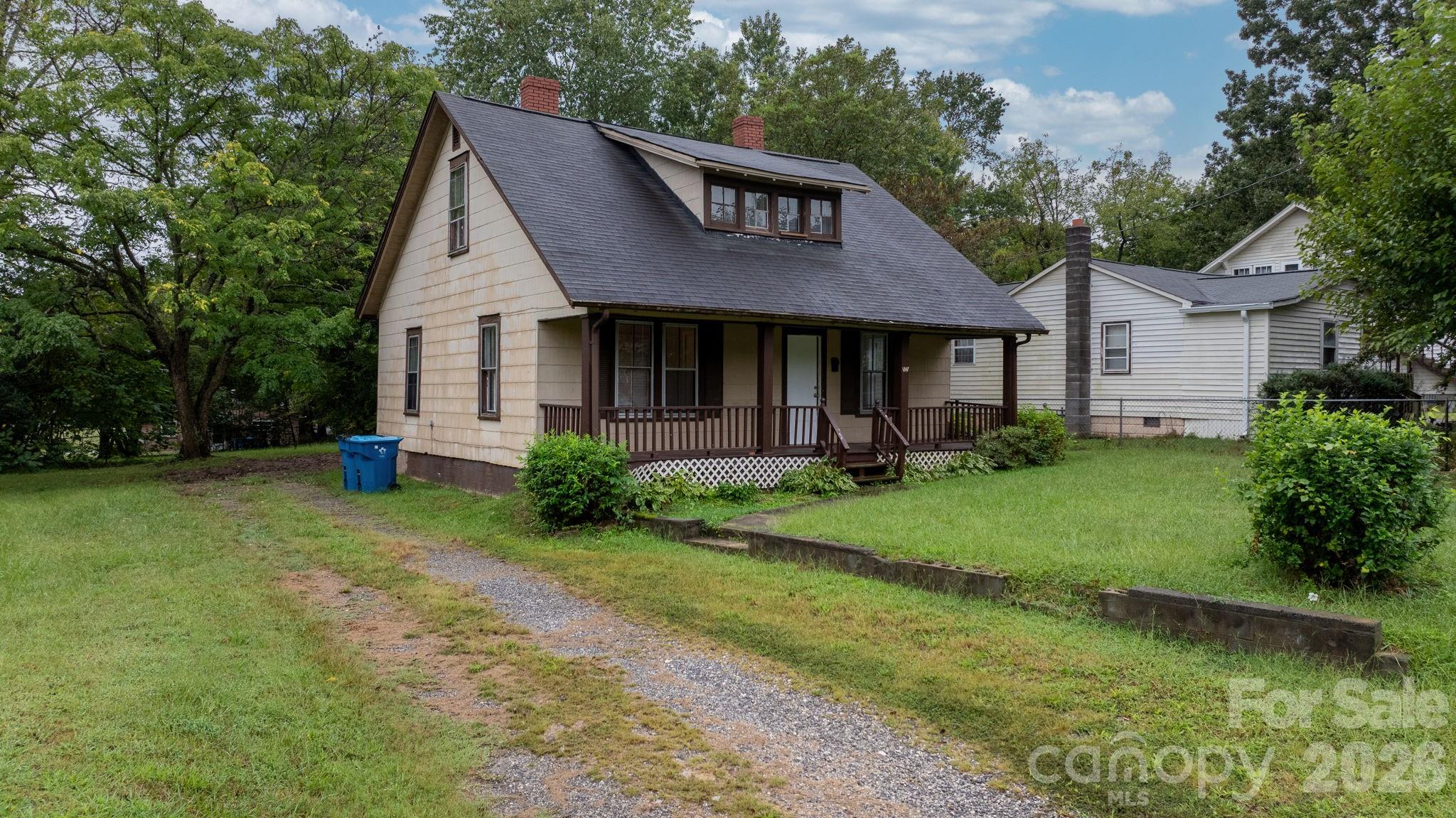 1847 2nd Avenue Property Photo 2
