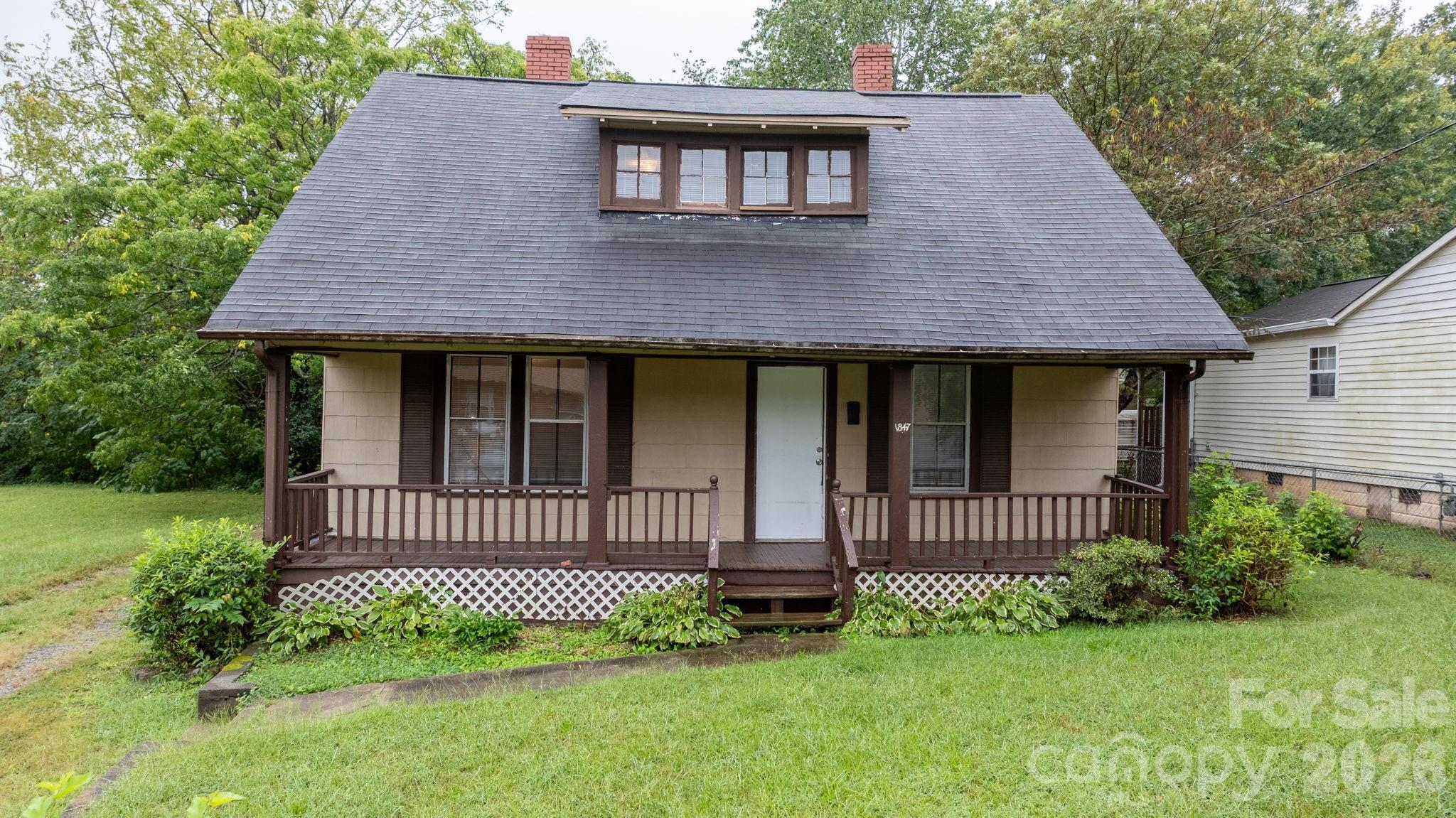 1847 2nd Avenue Property Photo 5