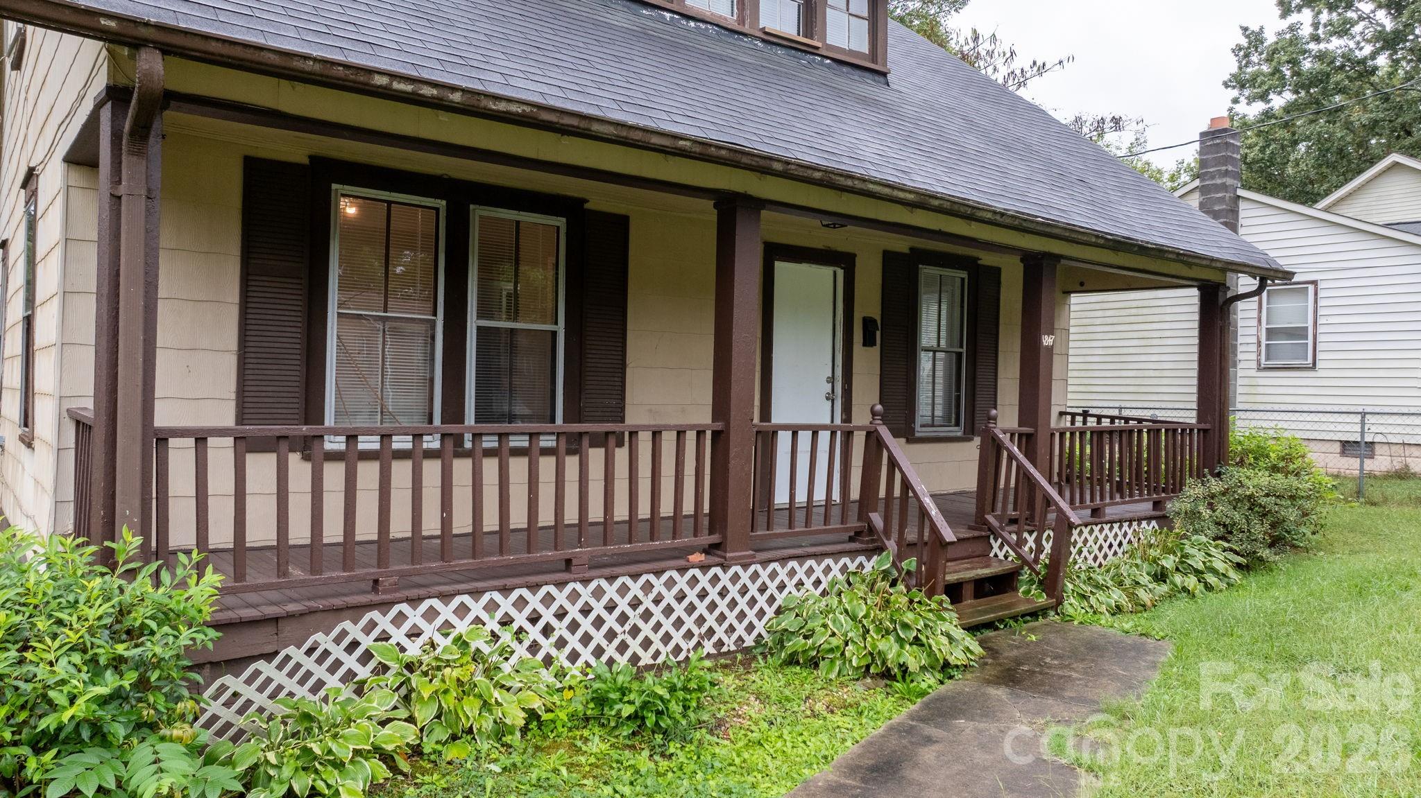 1847 2nd Avenue Property Photo 6