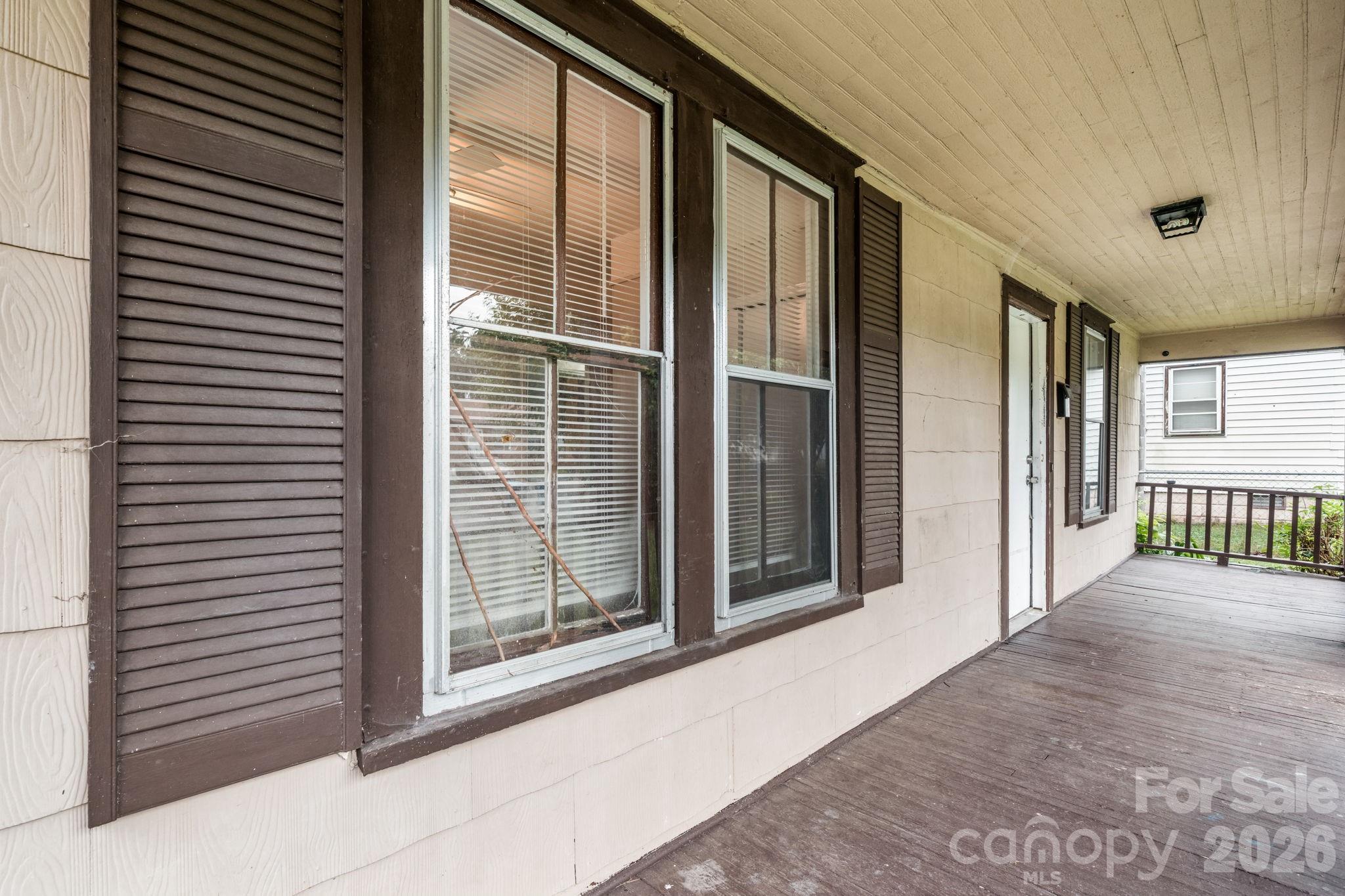 1847 2nd Avenue Property Photo 7