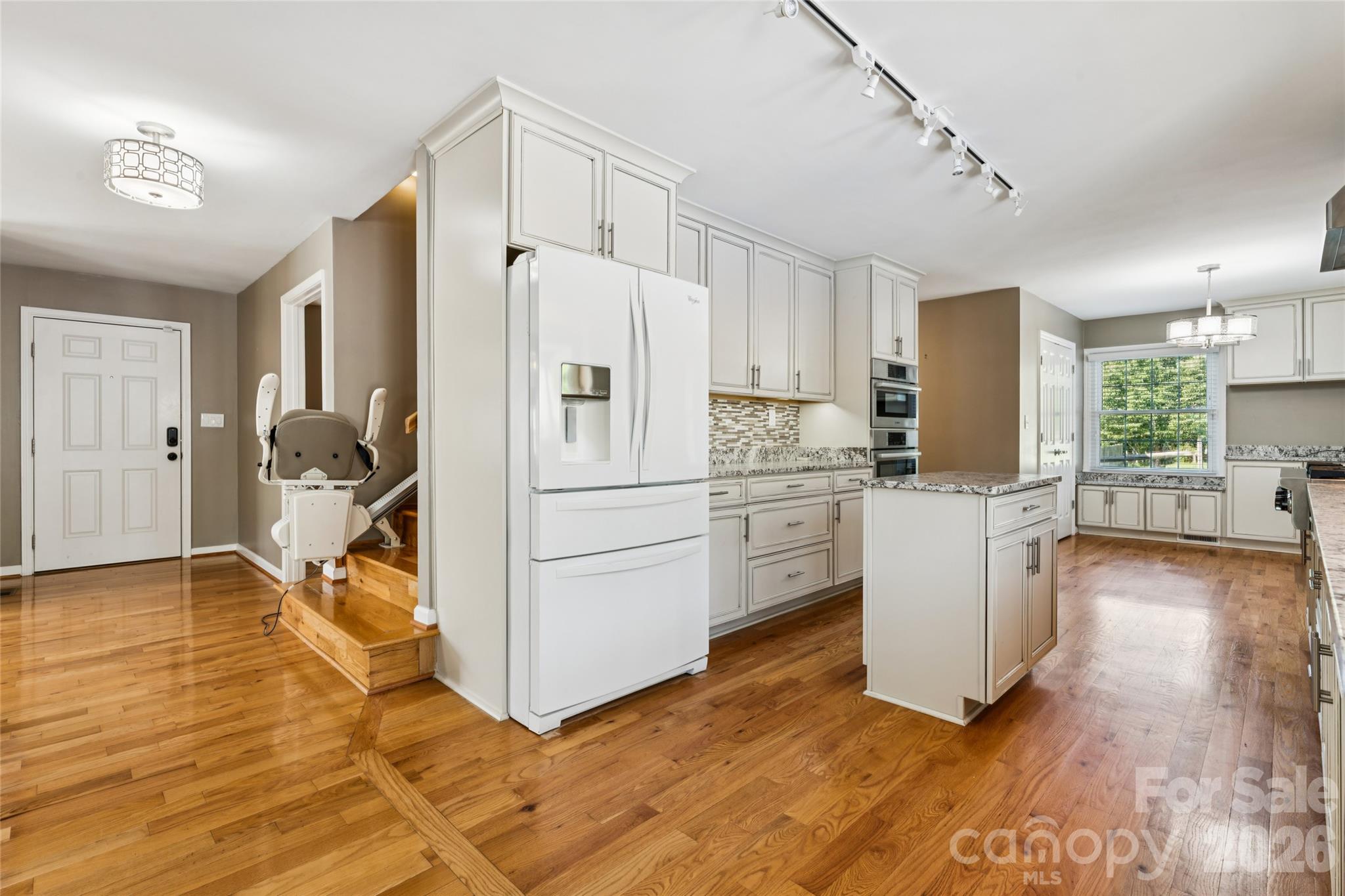 7 Indian Trail Road Property Photo 11