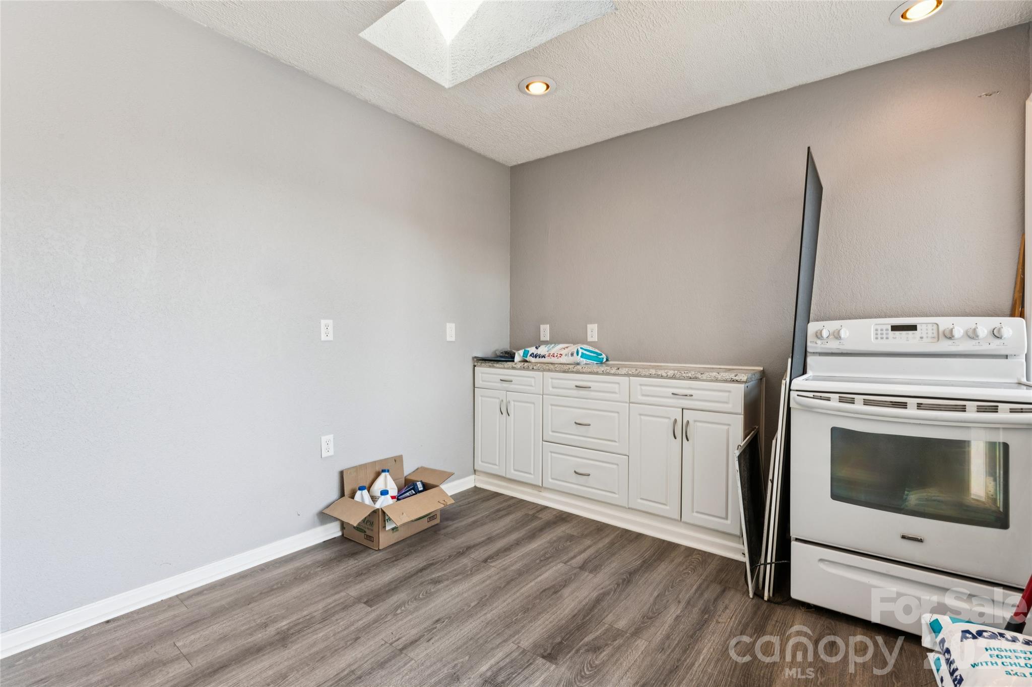 7 Indian Trail Road Property Photo 44