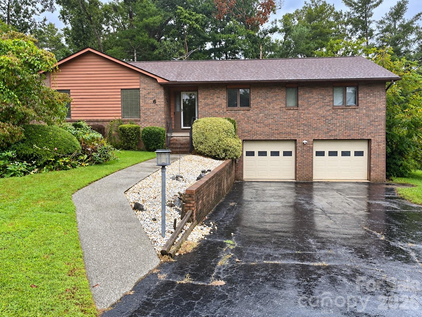6 Daniel Drive Property Photo 2