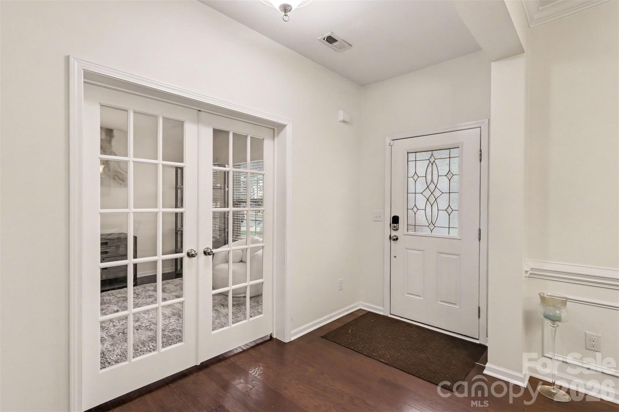2161 Laurens Drive Property Photo 4