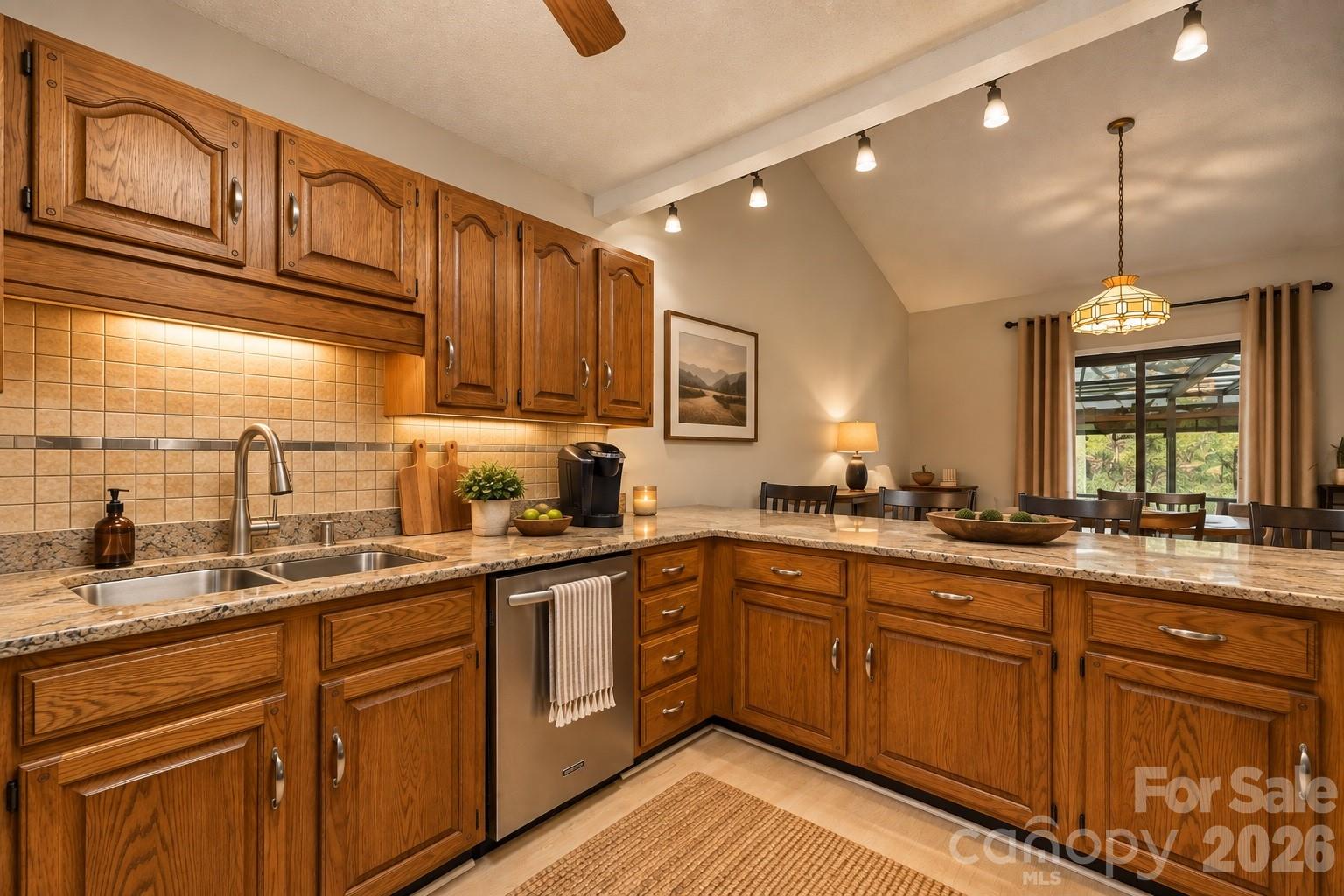 501 Woodfield Drive Property Photo 4