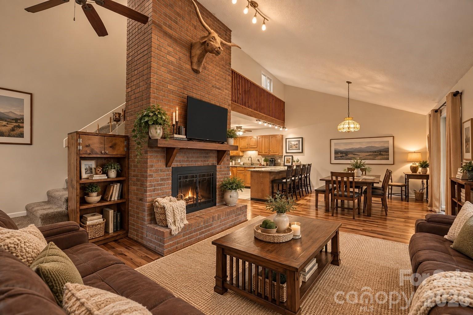 501 Woodfield Drive Property Photo 7